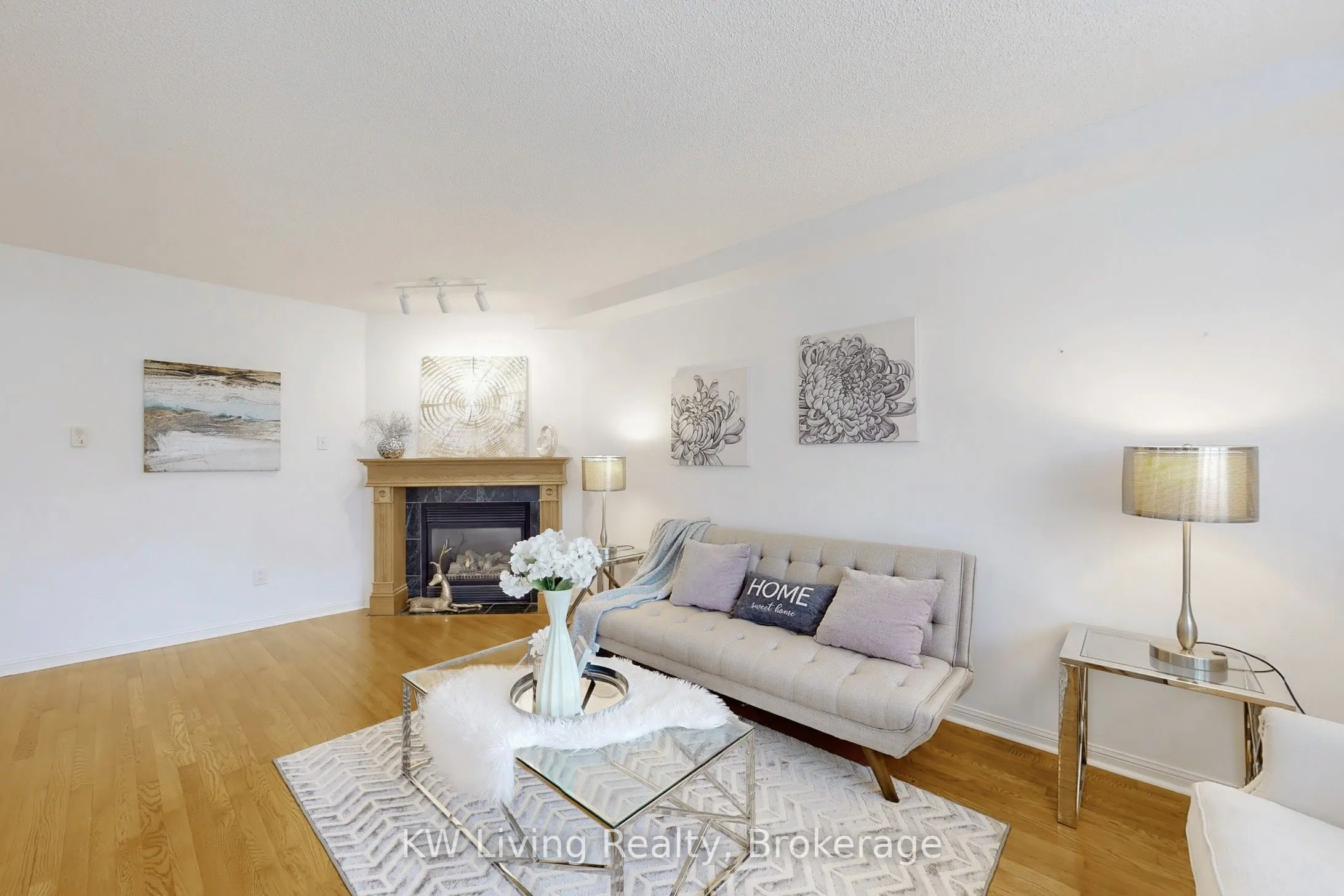 76 Spooner Crescent