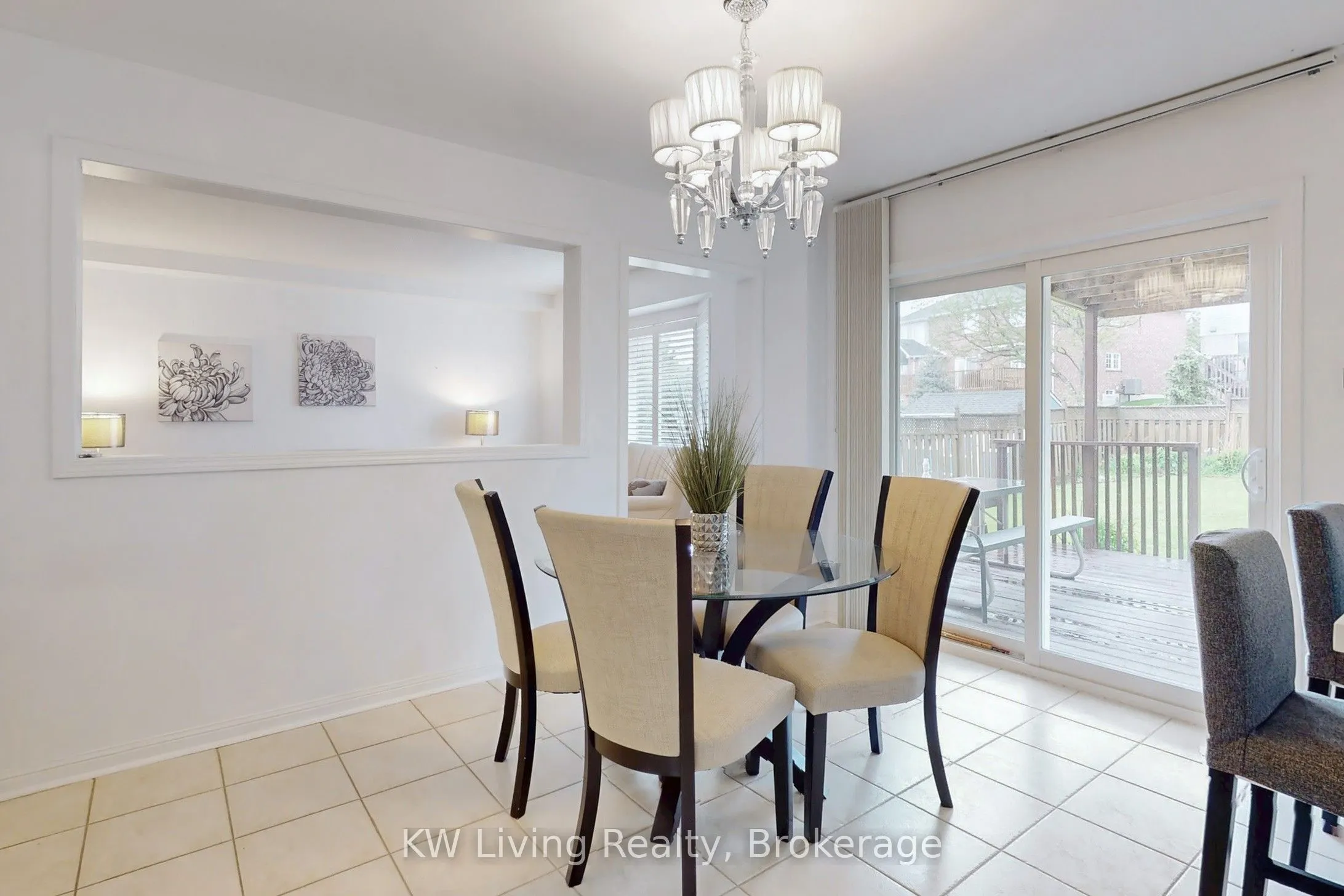 76 Spooner Crescent