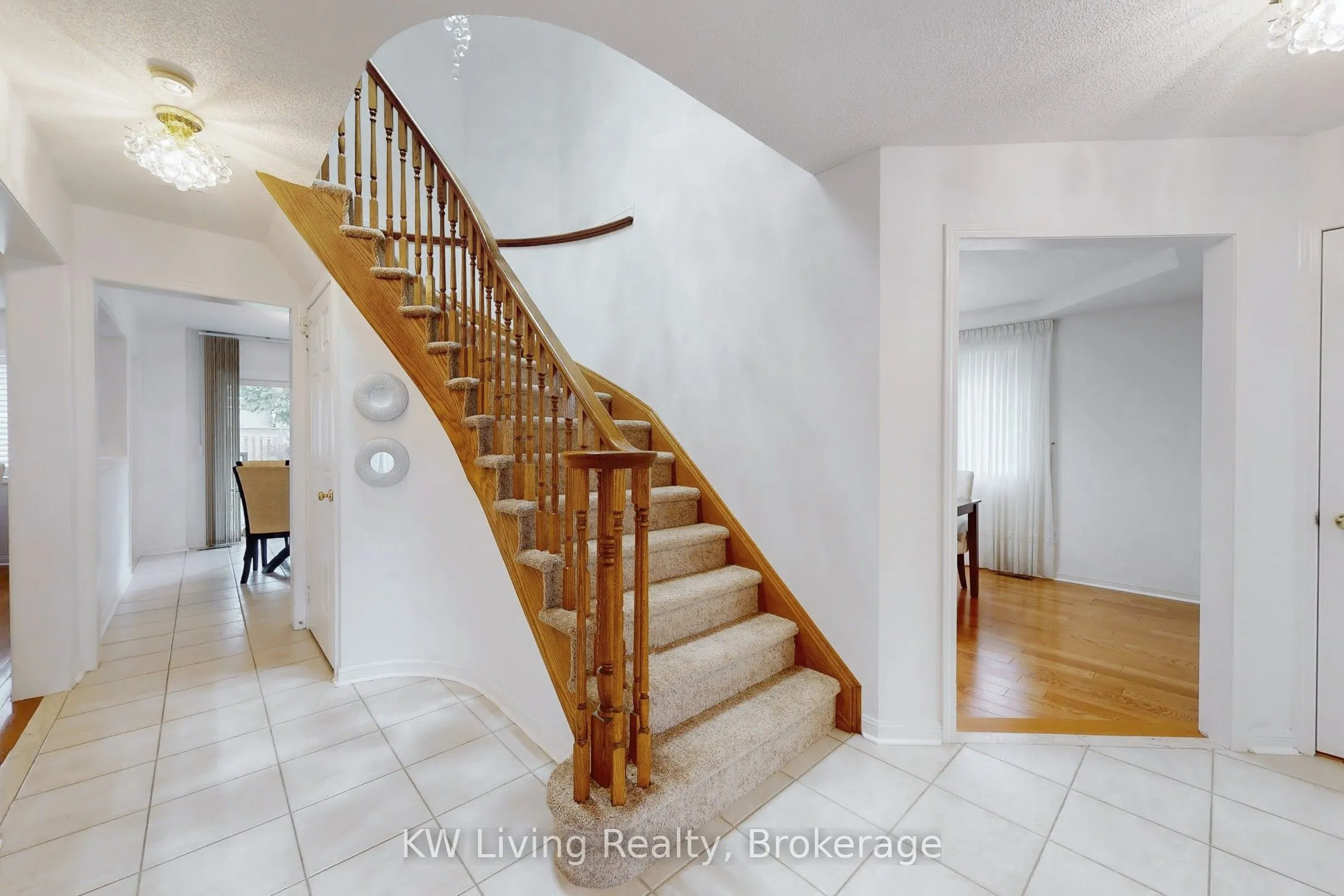 76 Spooner Crescent