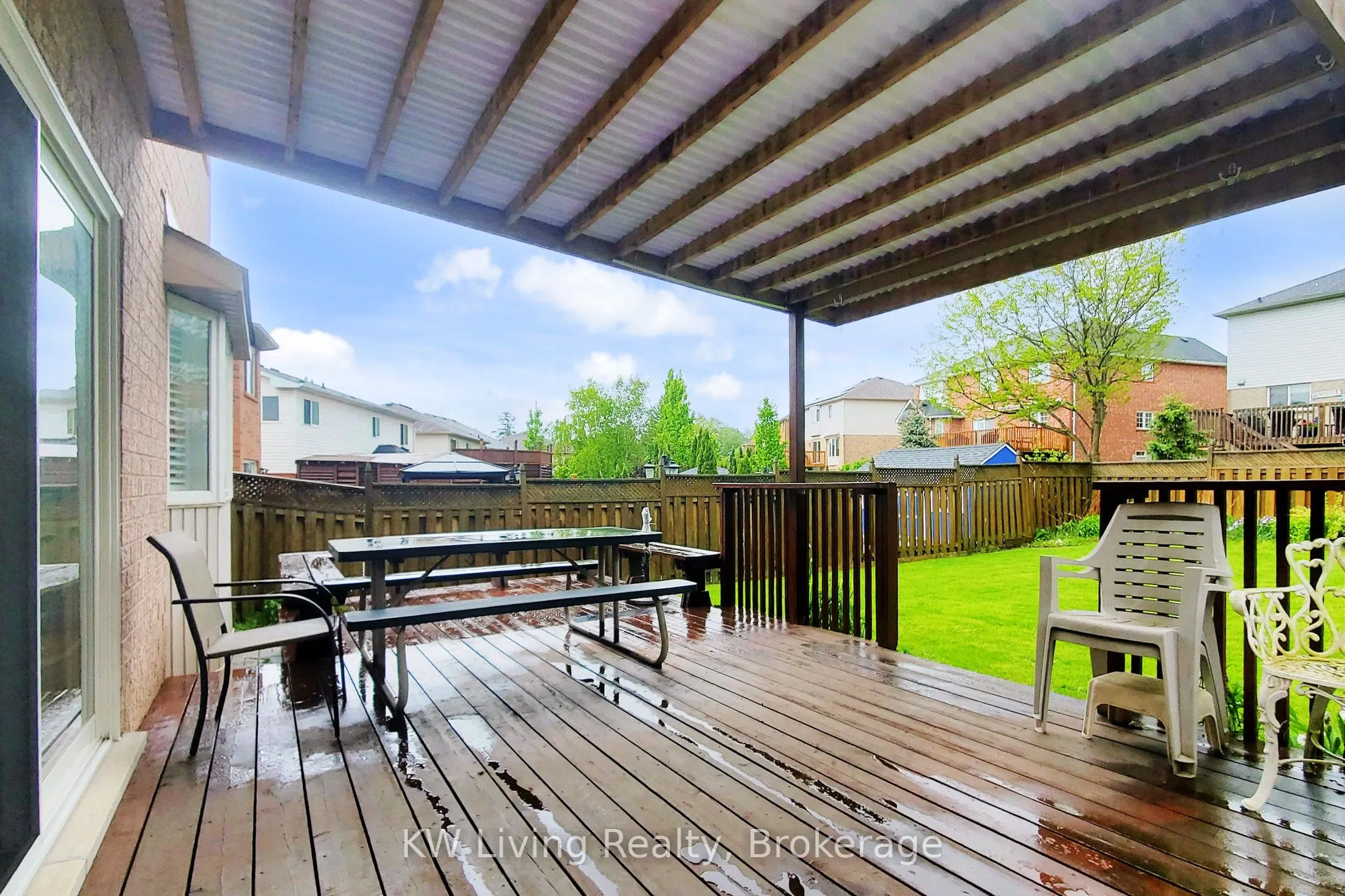 76 Spooner Crescent