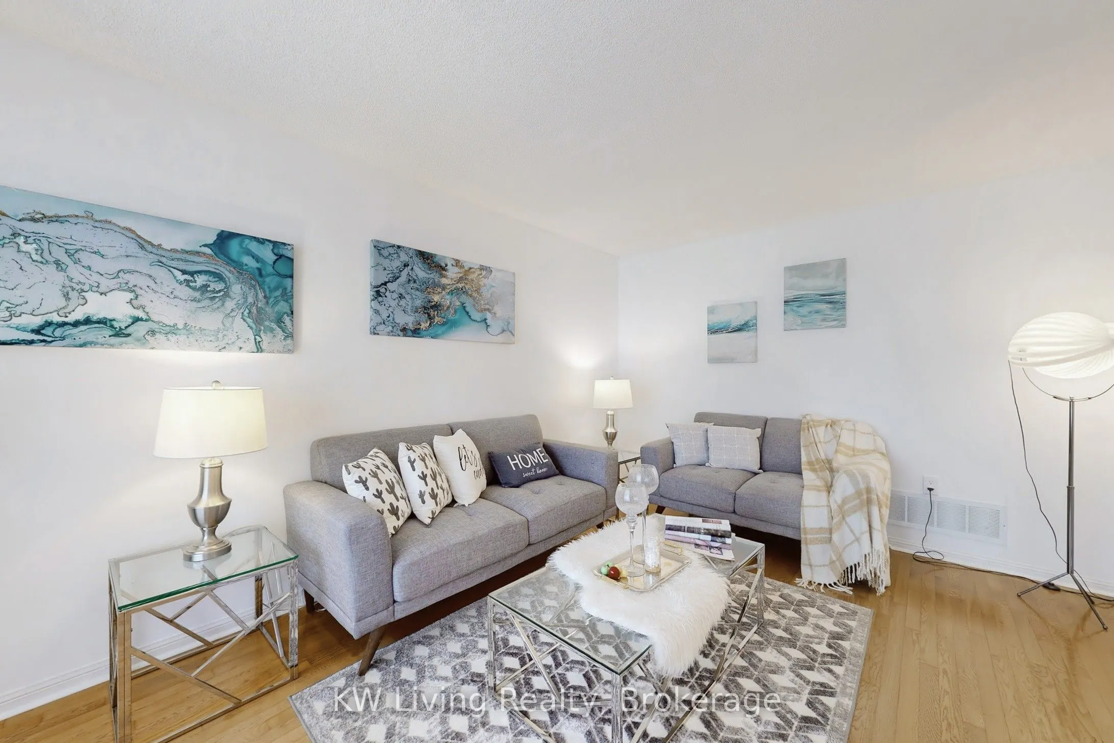76 Spooner Crescent