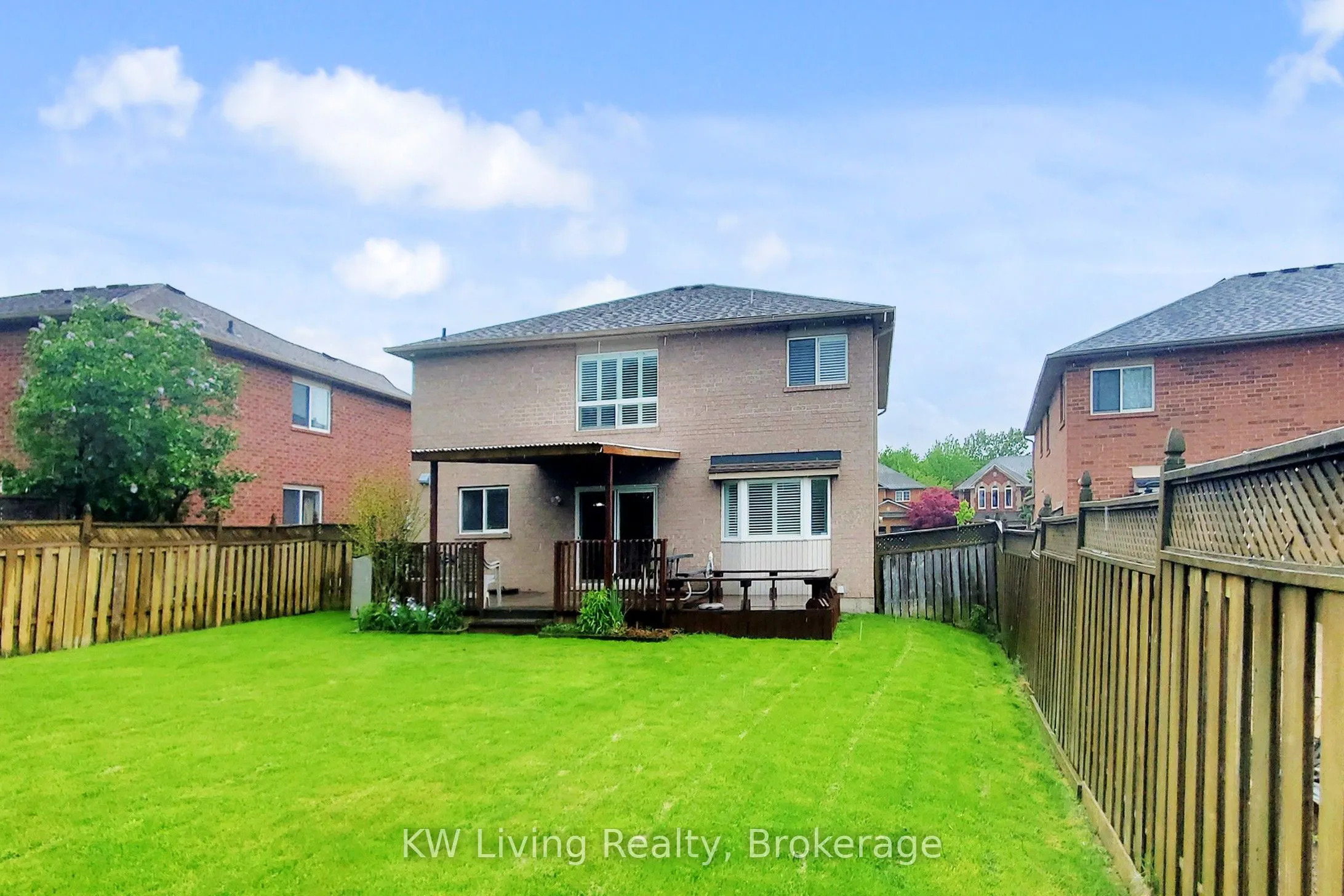 76 Spooner Crescent