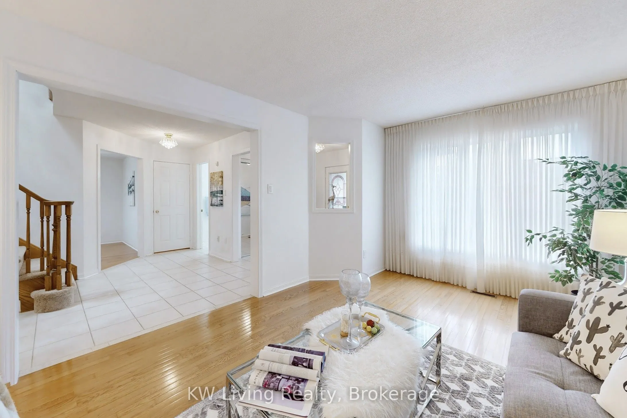 76 Spooner Crescent