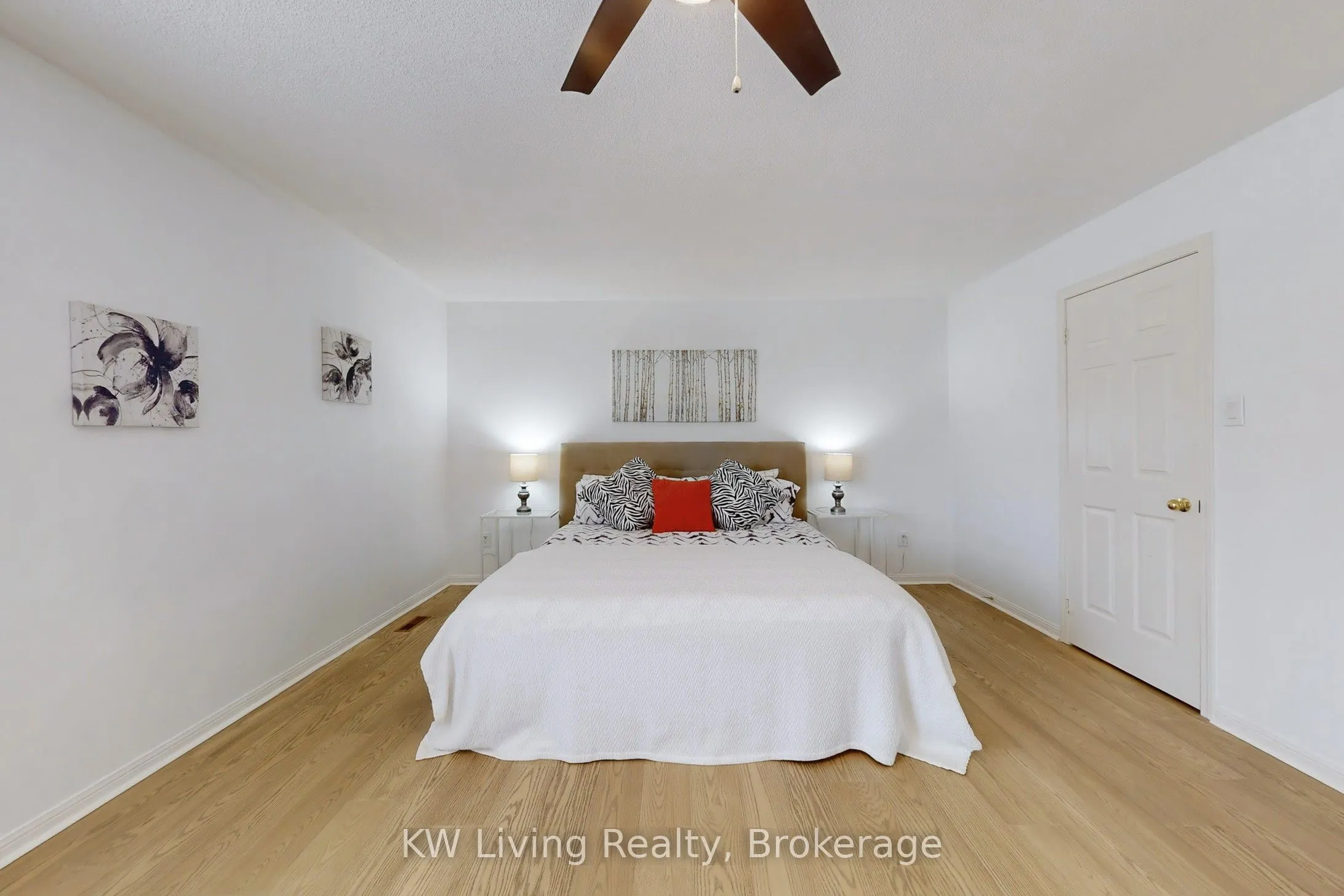 76 Spooner Crescent