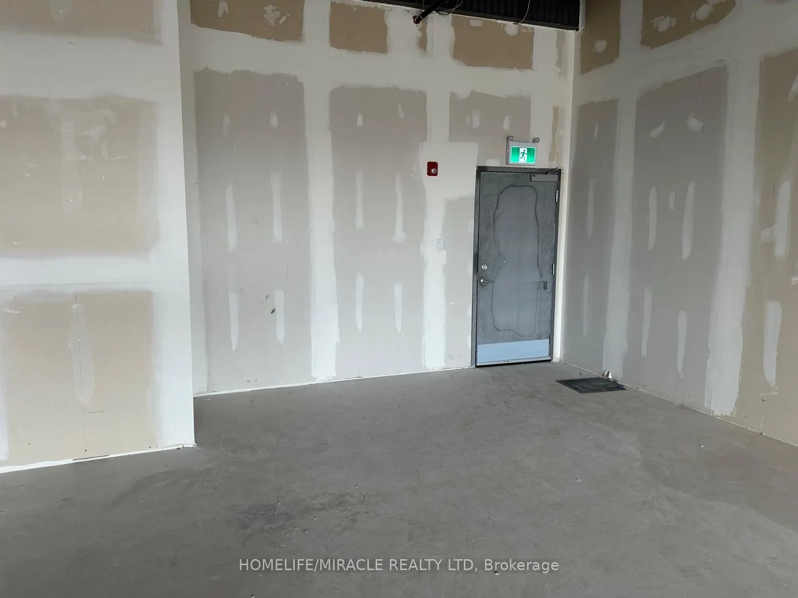 1038 Garner Road W, #202