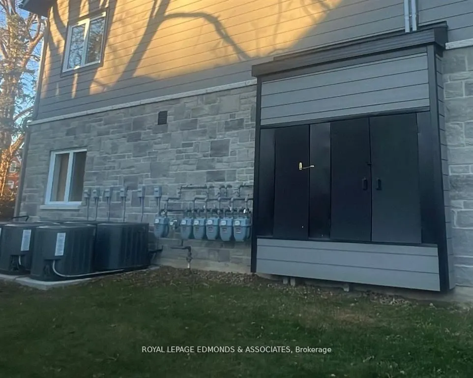 119 Bell Street