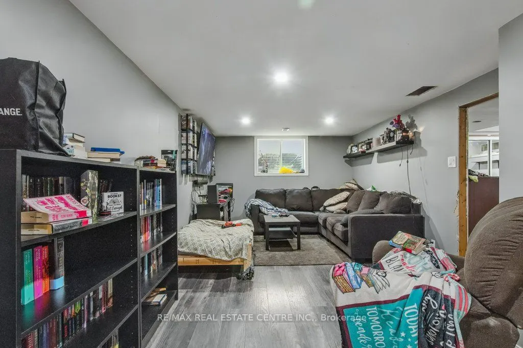 1374 Lydia Street