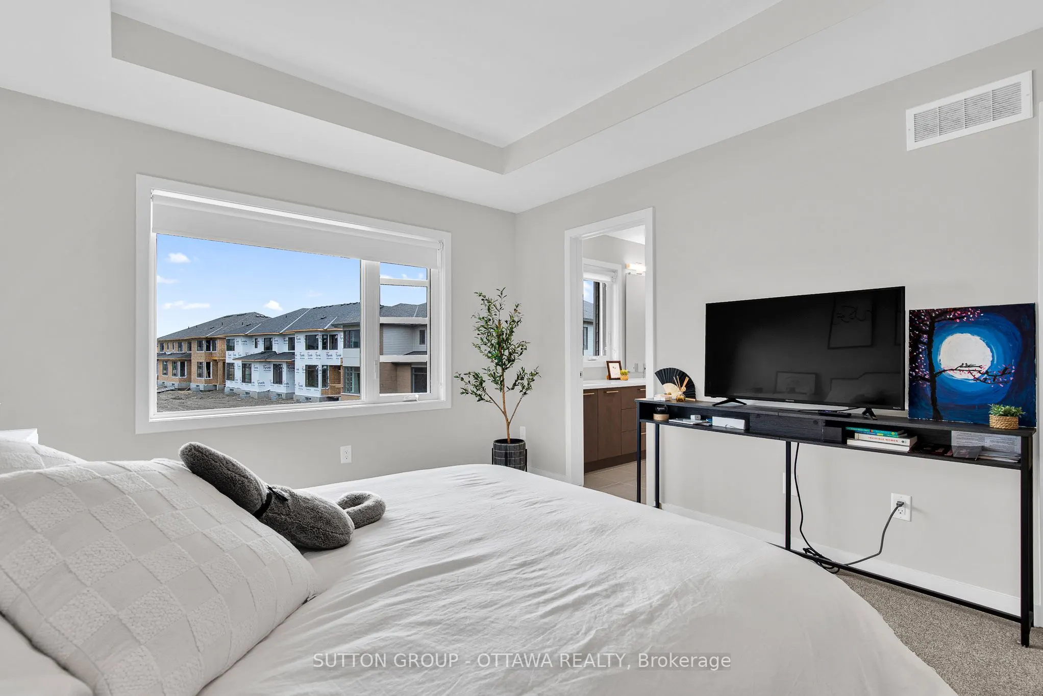 737 Acai Way
