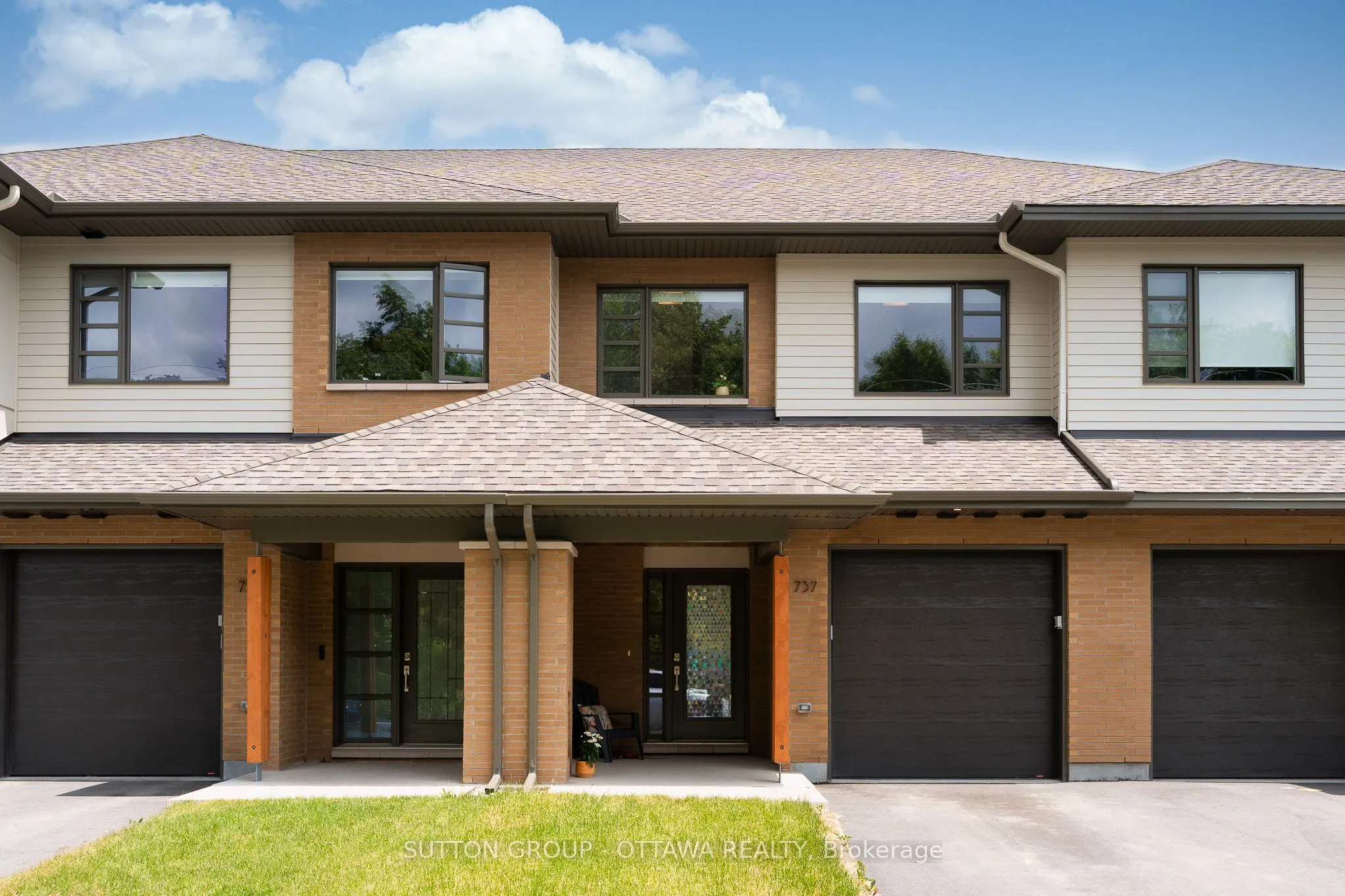 737 Acai Way