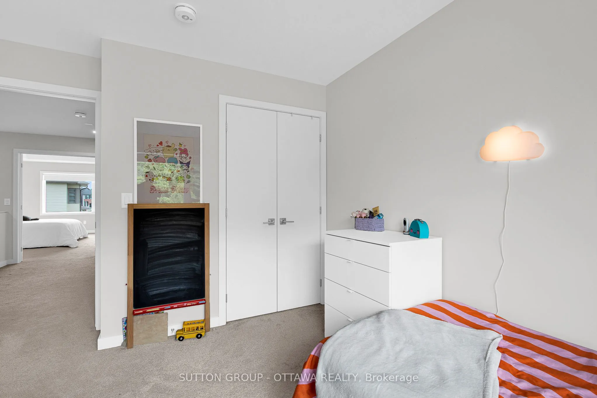 737 Acai Way