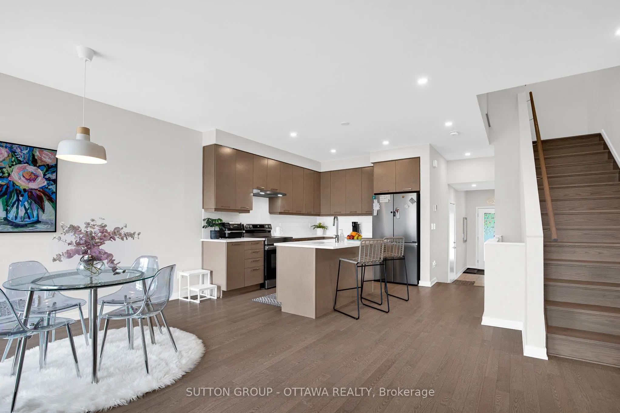 737 Acai Way