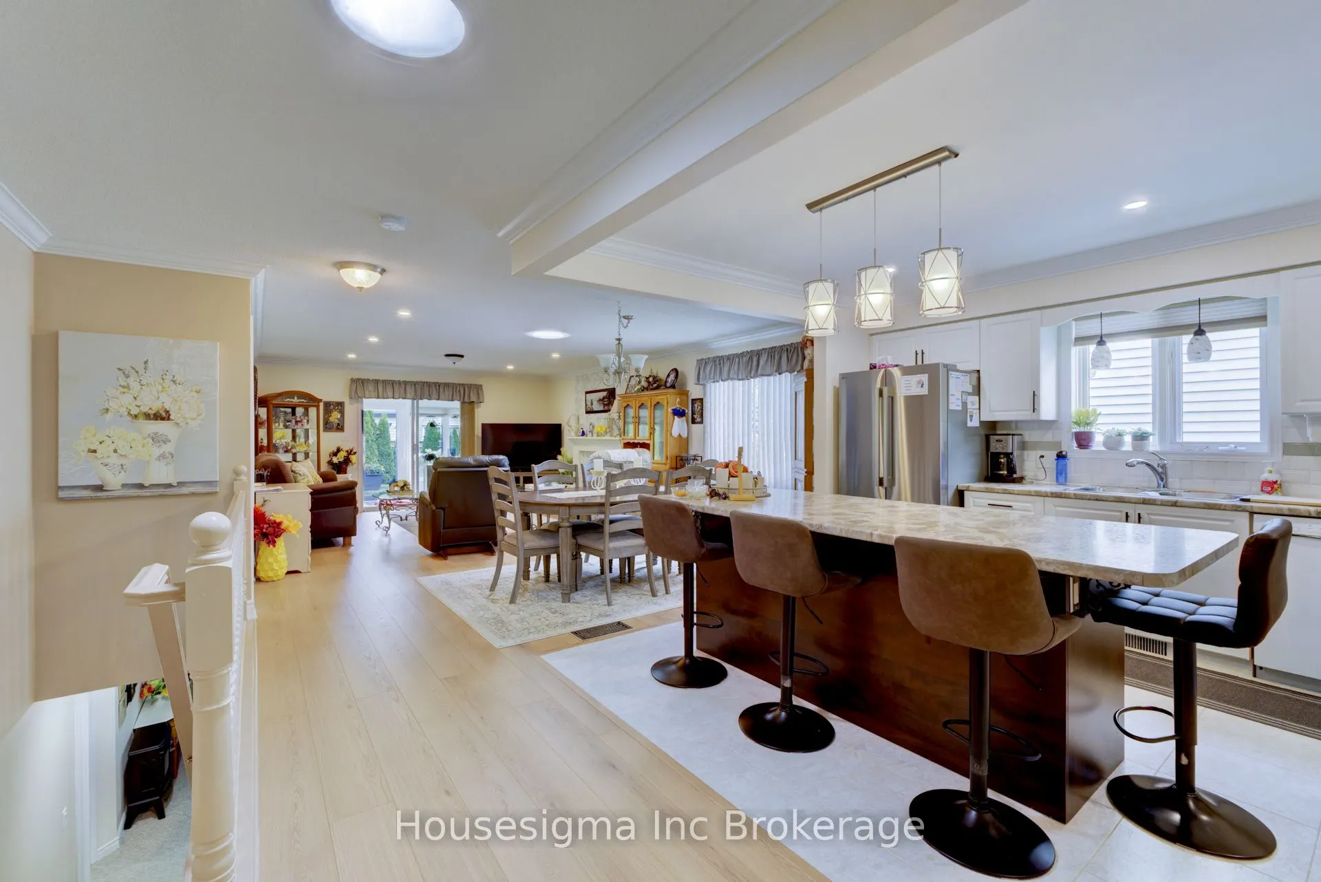 6 Brasher Drive