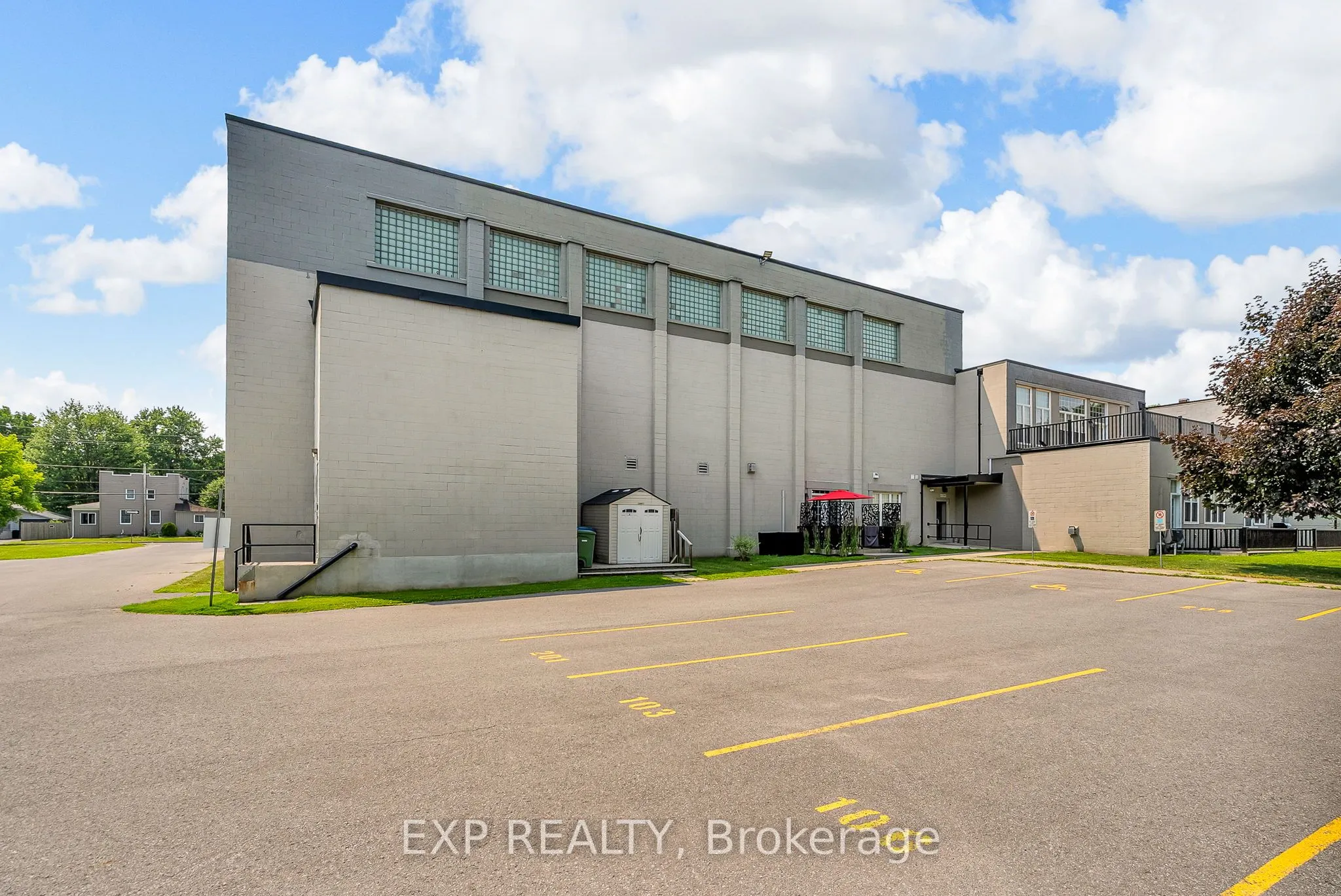 412 Fifth Street E, #202