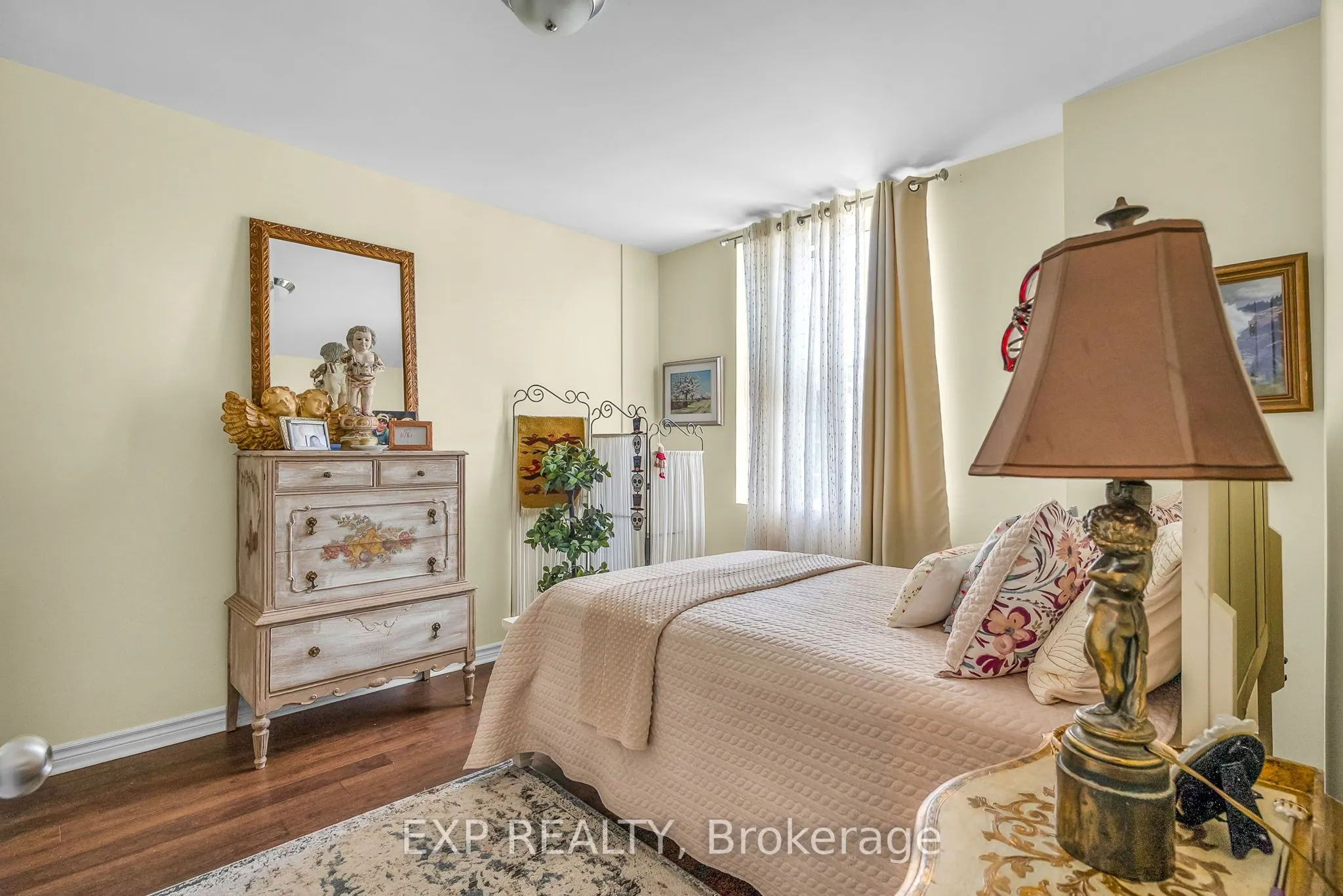 412 Fifth Street E, #202