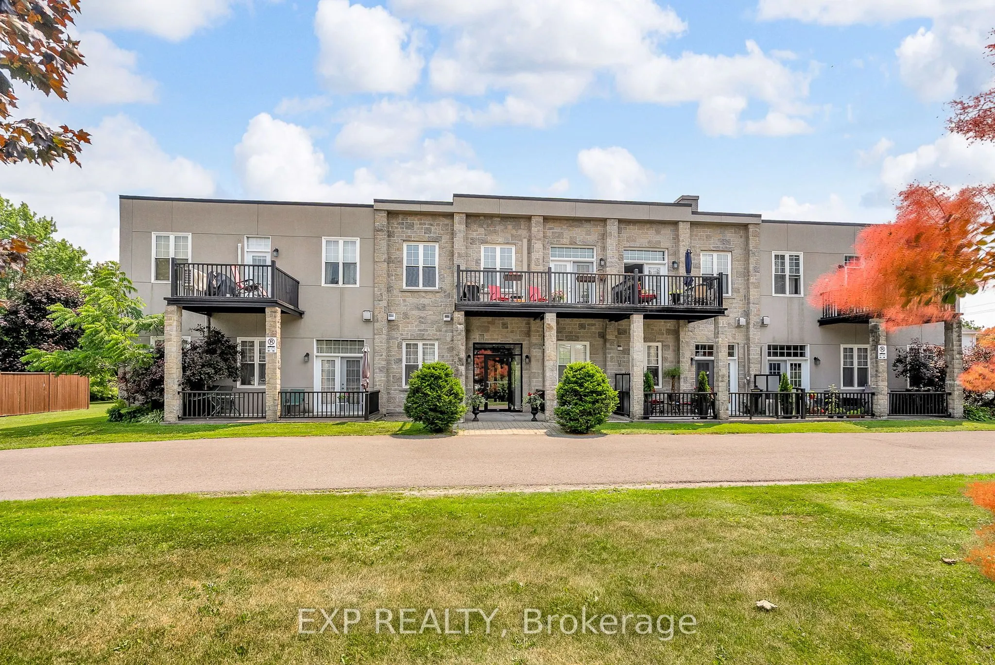 412 Fifth Street E, #202