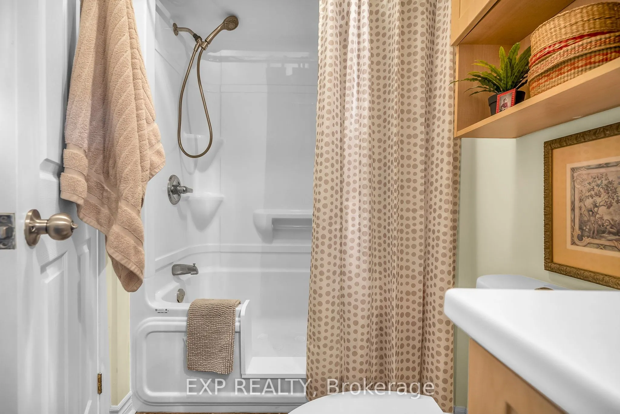 412 Fifth Street E, #202