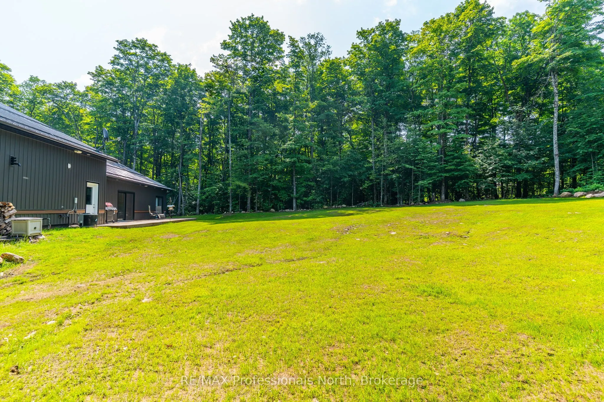 2430 Hadlington Road