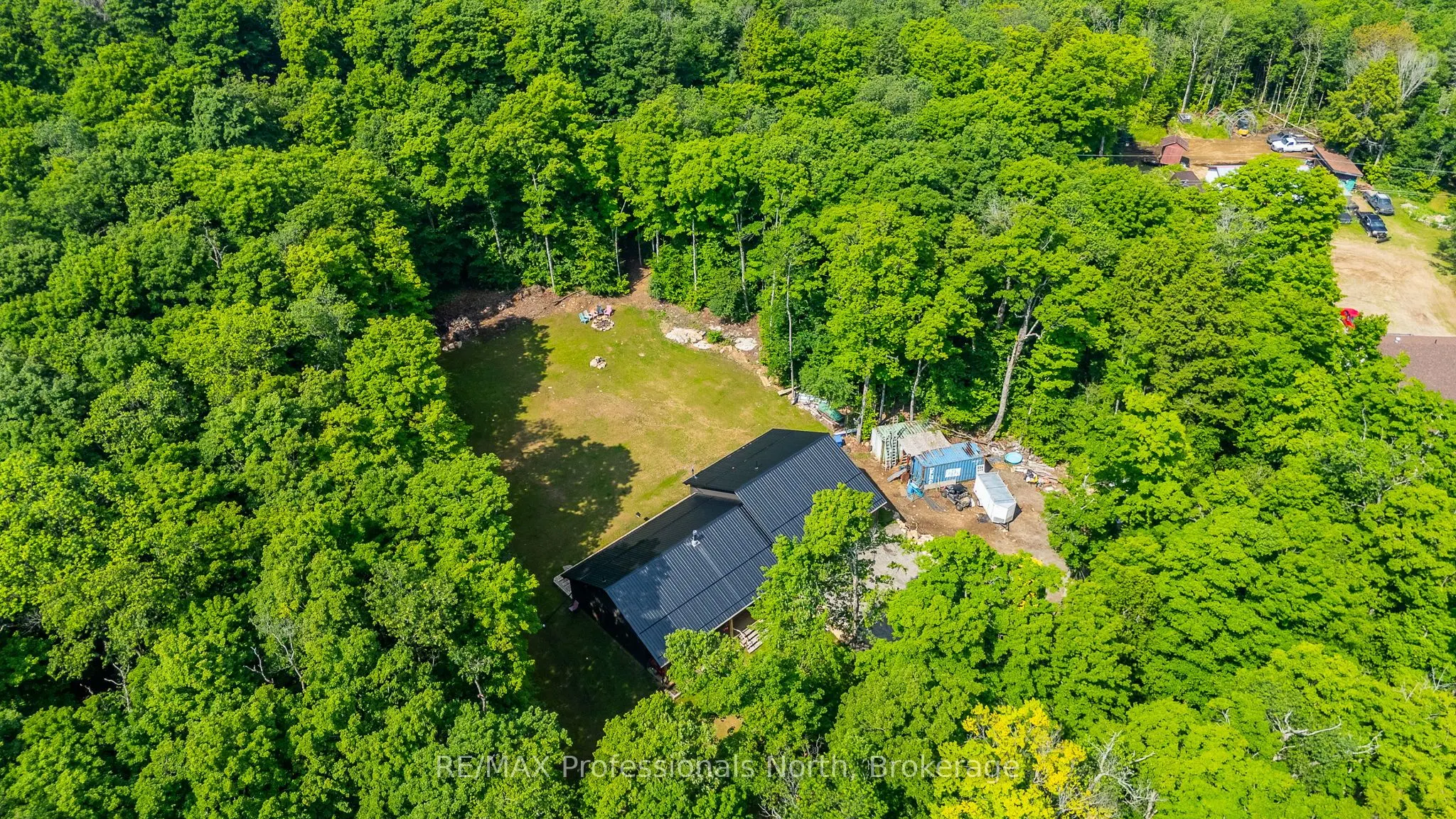 2430 Hadlington Road