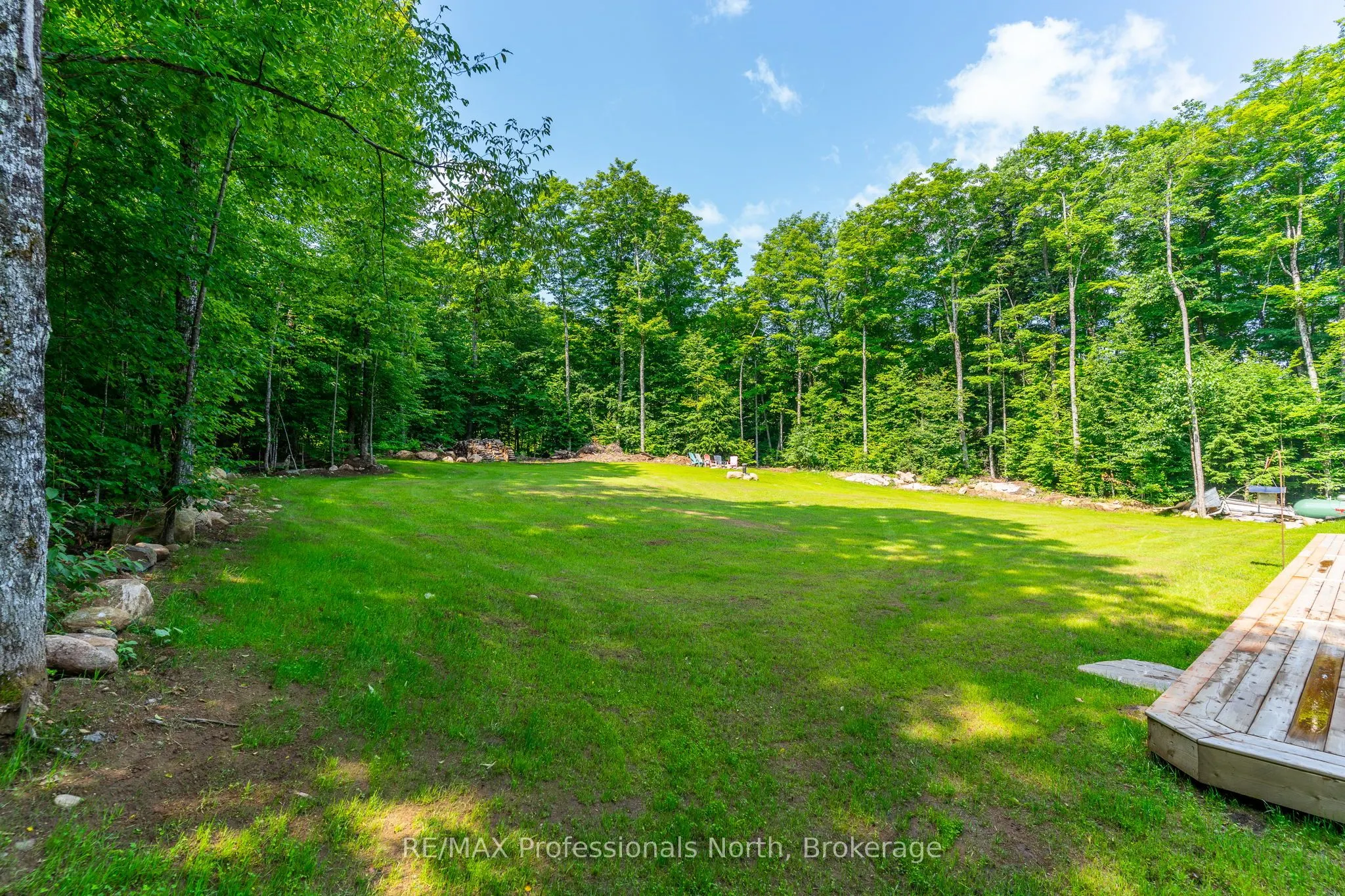 2430 Hadlington Road