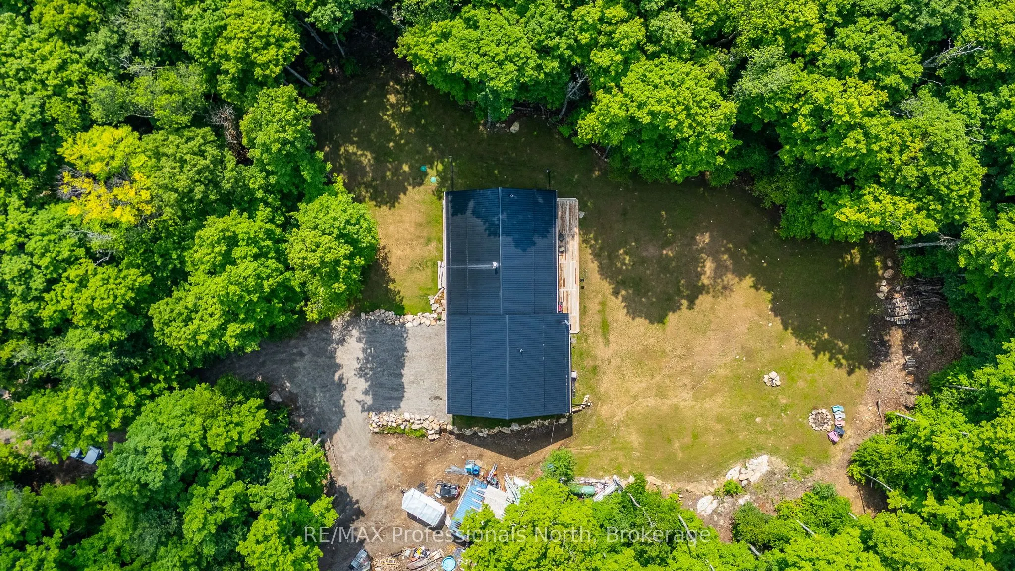 2430 Hadlington Road