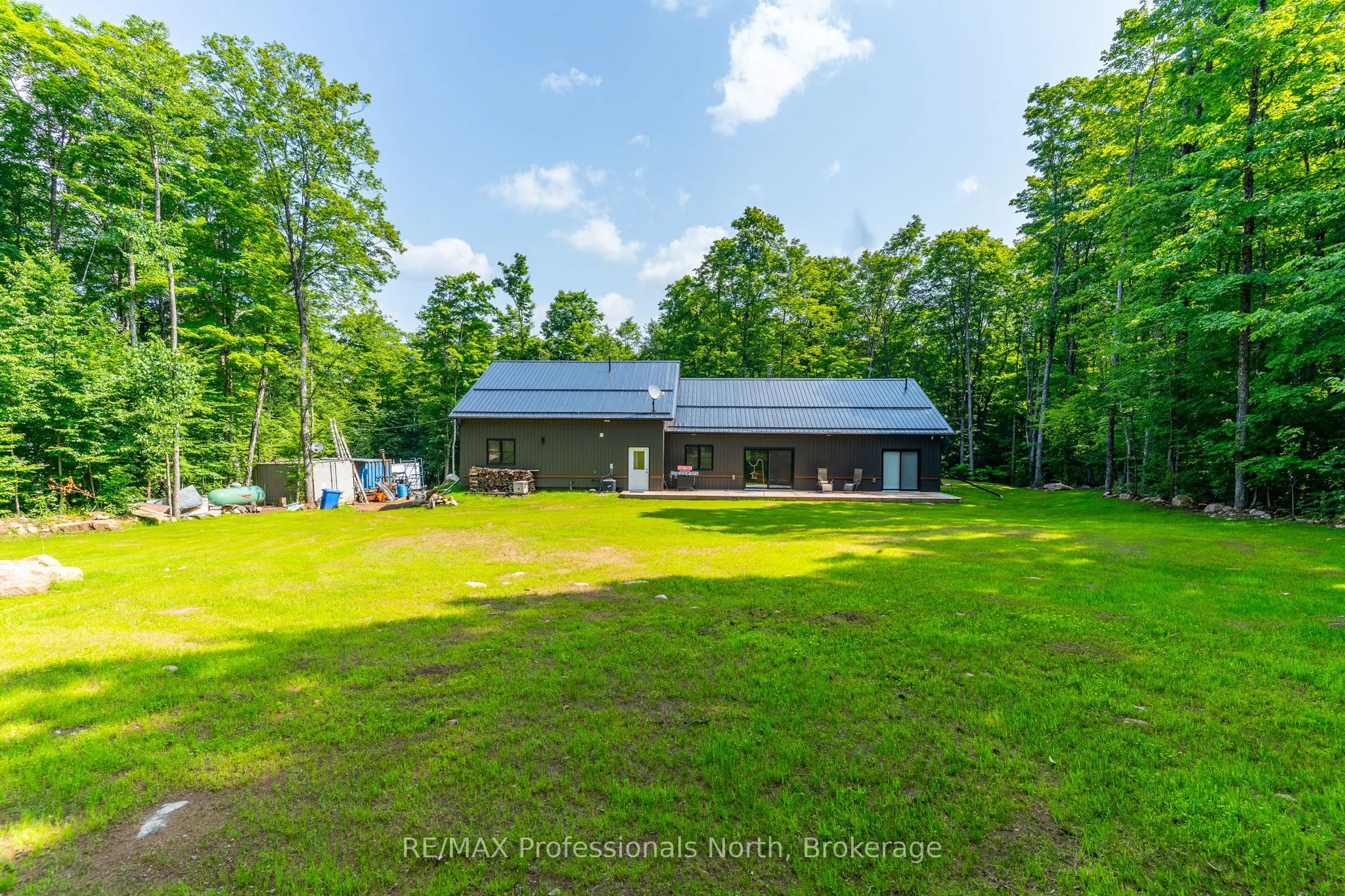 2430 Hadlington Road