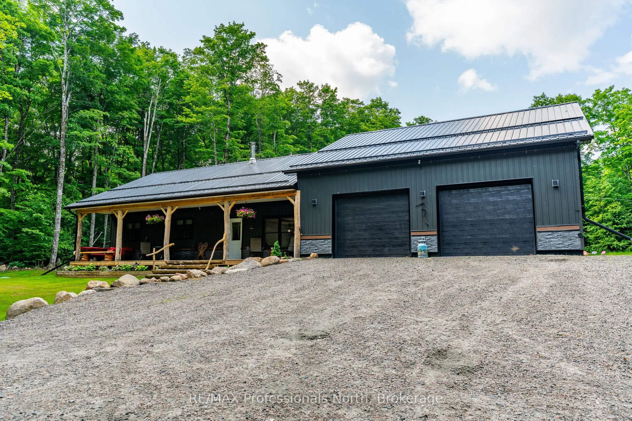 2430 Hadlington Road