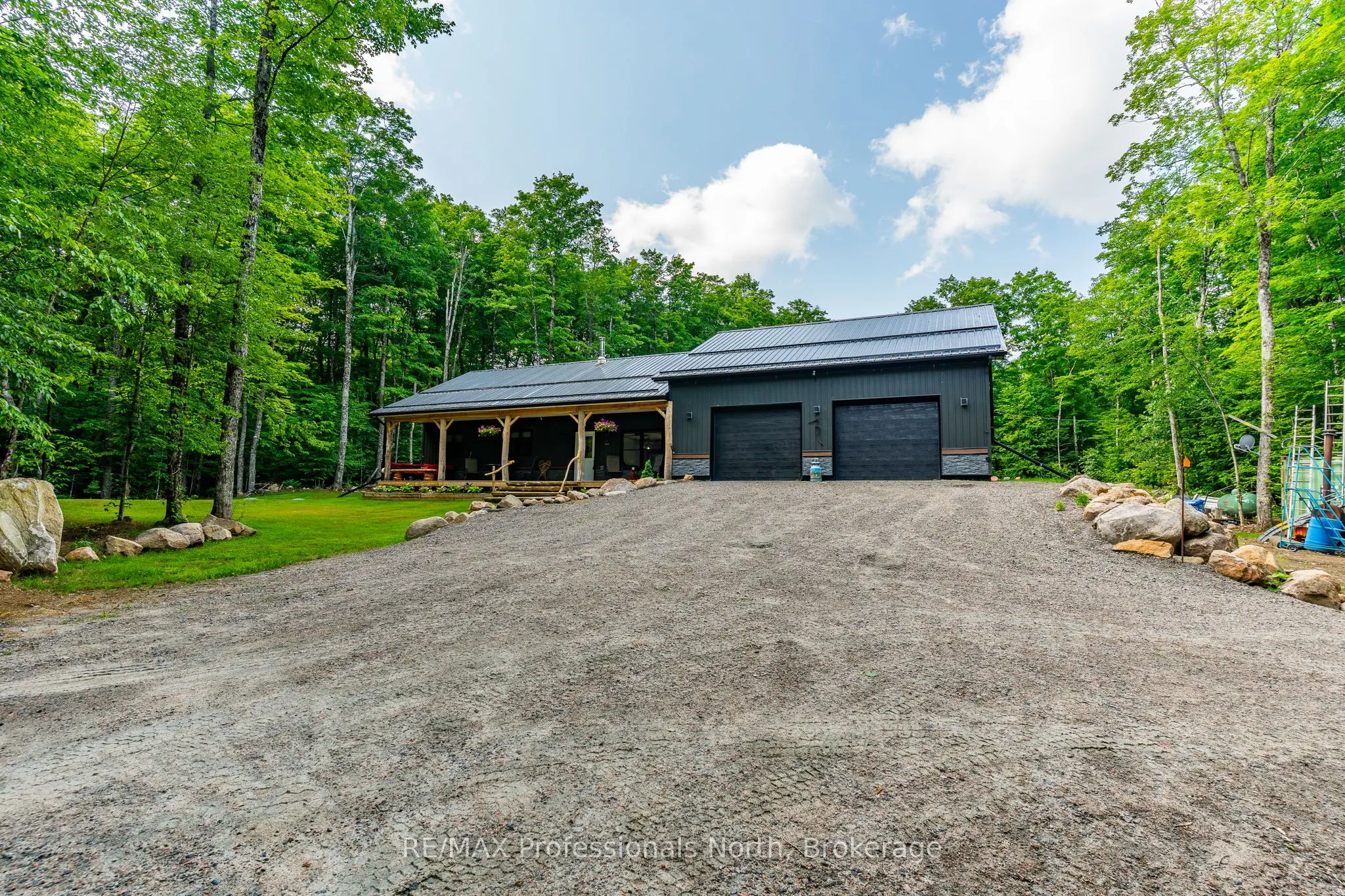 2430 Hadlington Road