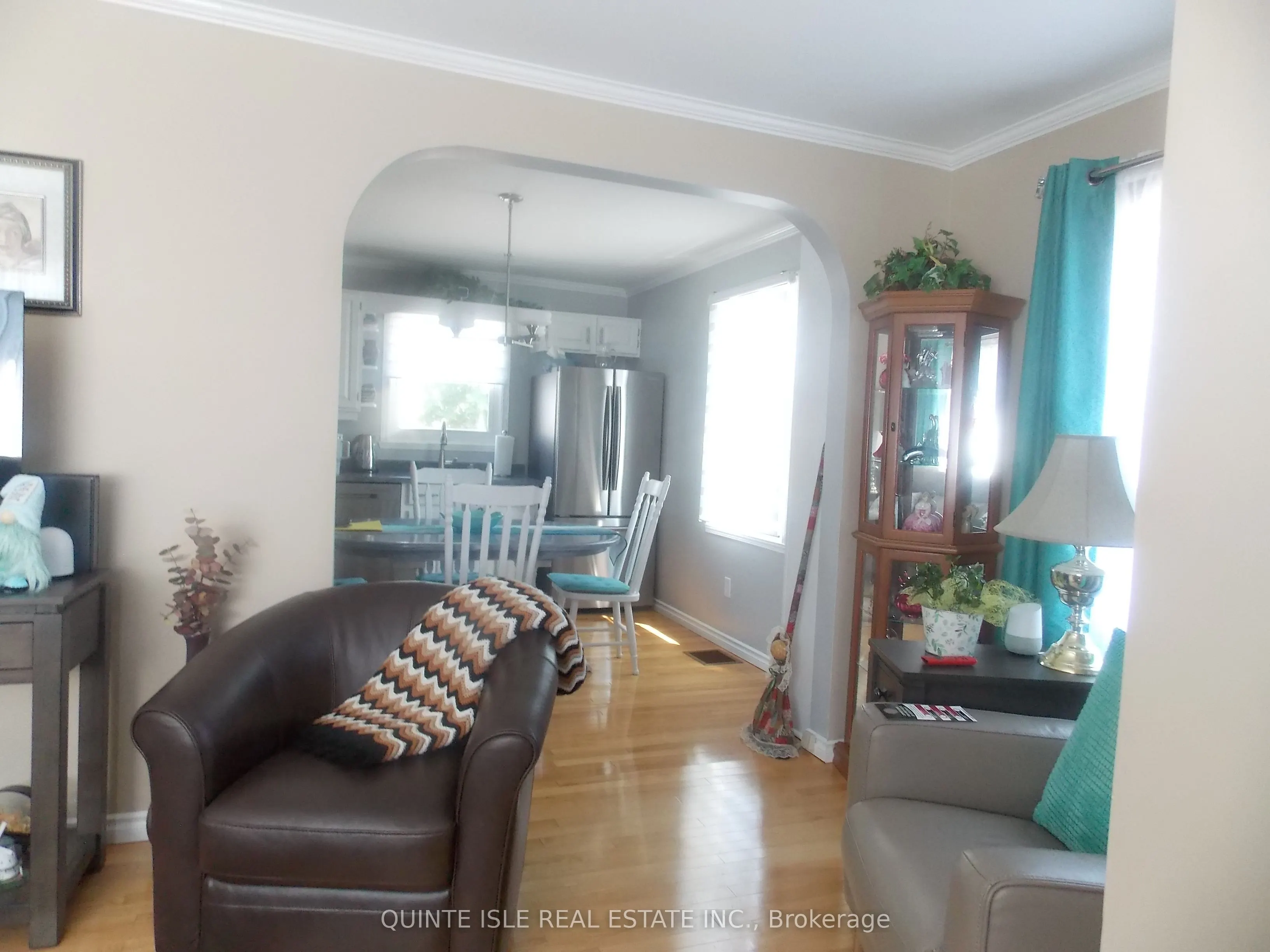 70 Donald Street E