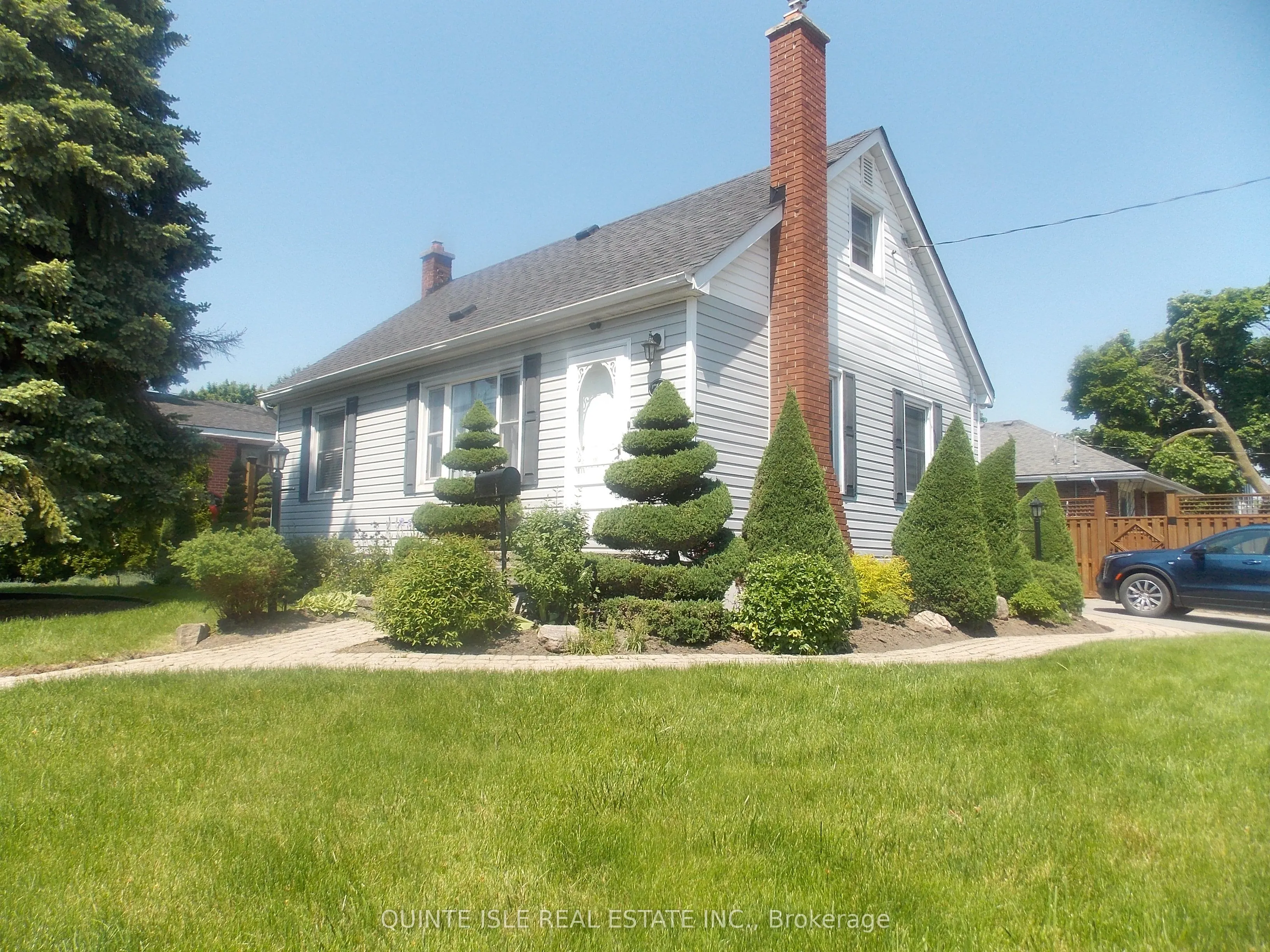 70 Donald Street E