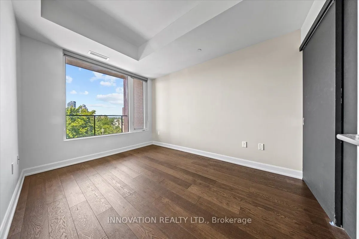 10 Rosemount Avenue W, #410