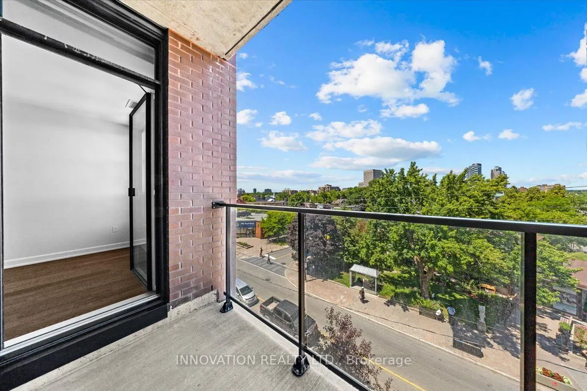 10 Rosemount Avenue W, #410