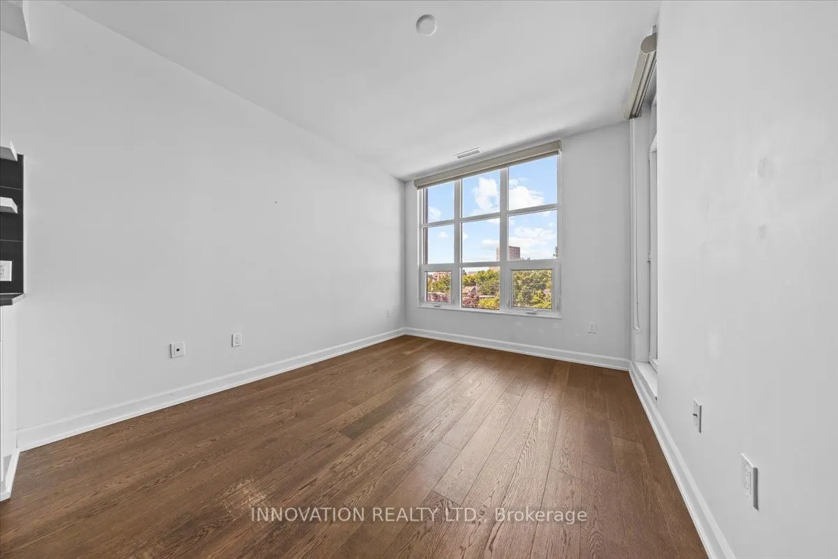 10 Rosemount Avenue W, #410