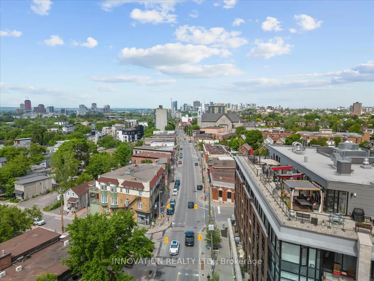 10 Rosemount Avenue W, #410