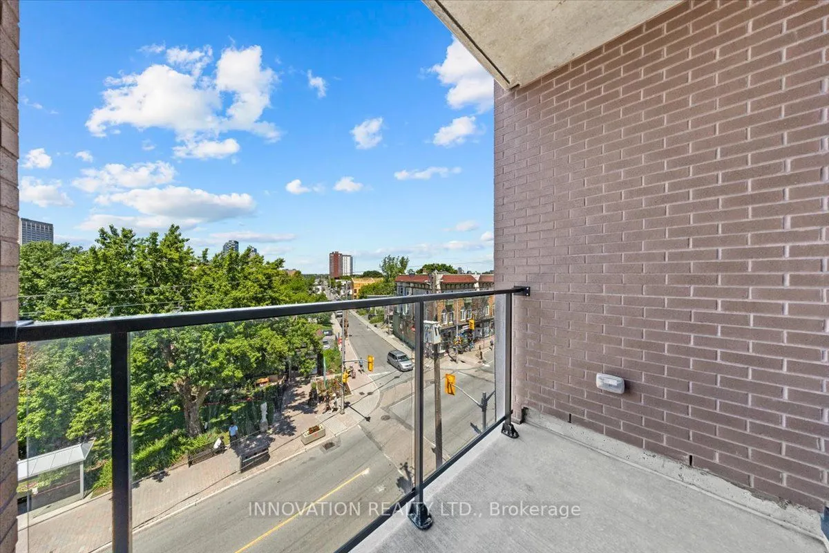 10 Rosemount Avenue W, #410