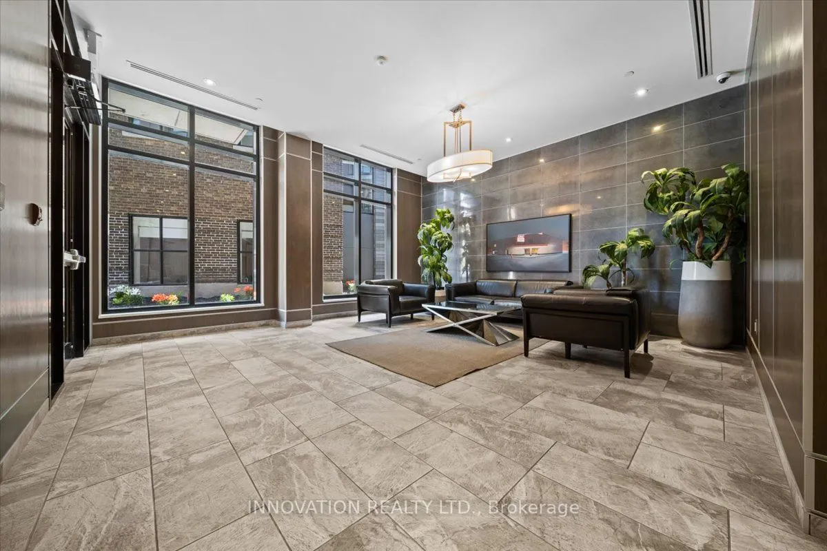 10 Rosemount Avenue W, #410