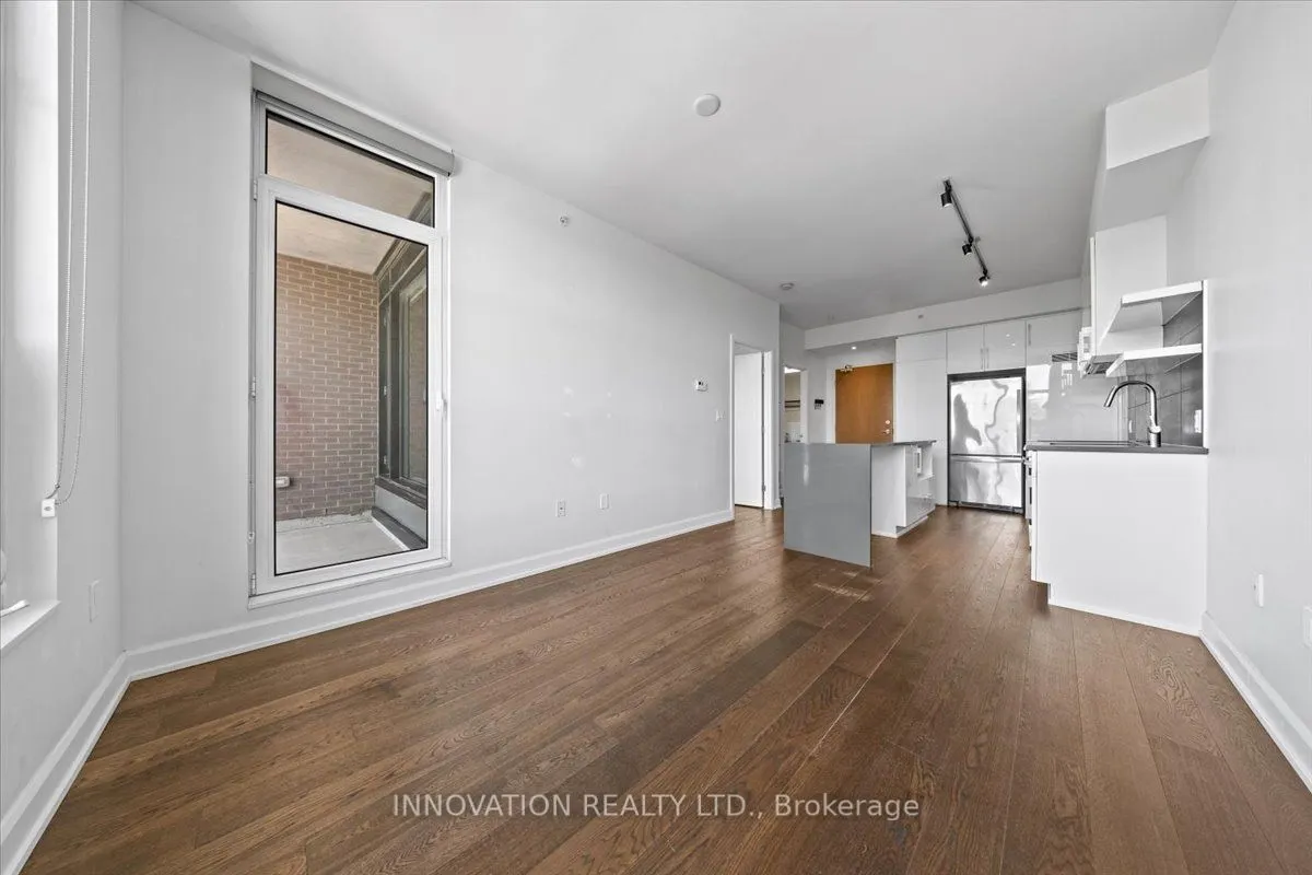 10 Rosemount Avenue W, #410
