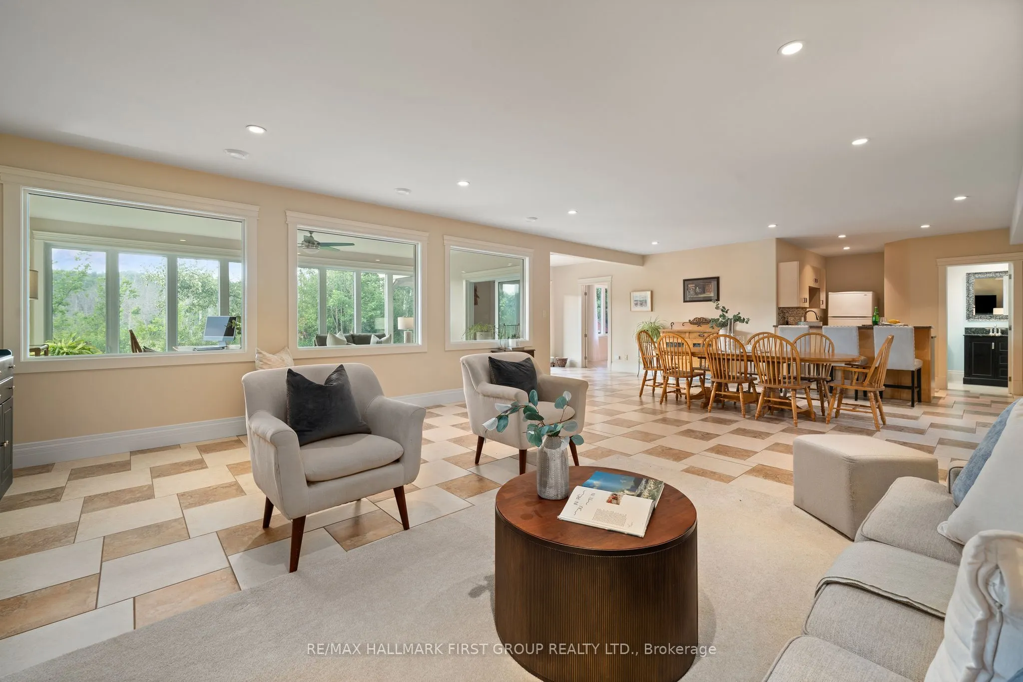 22 Rosslyn Drive