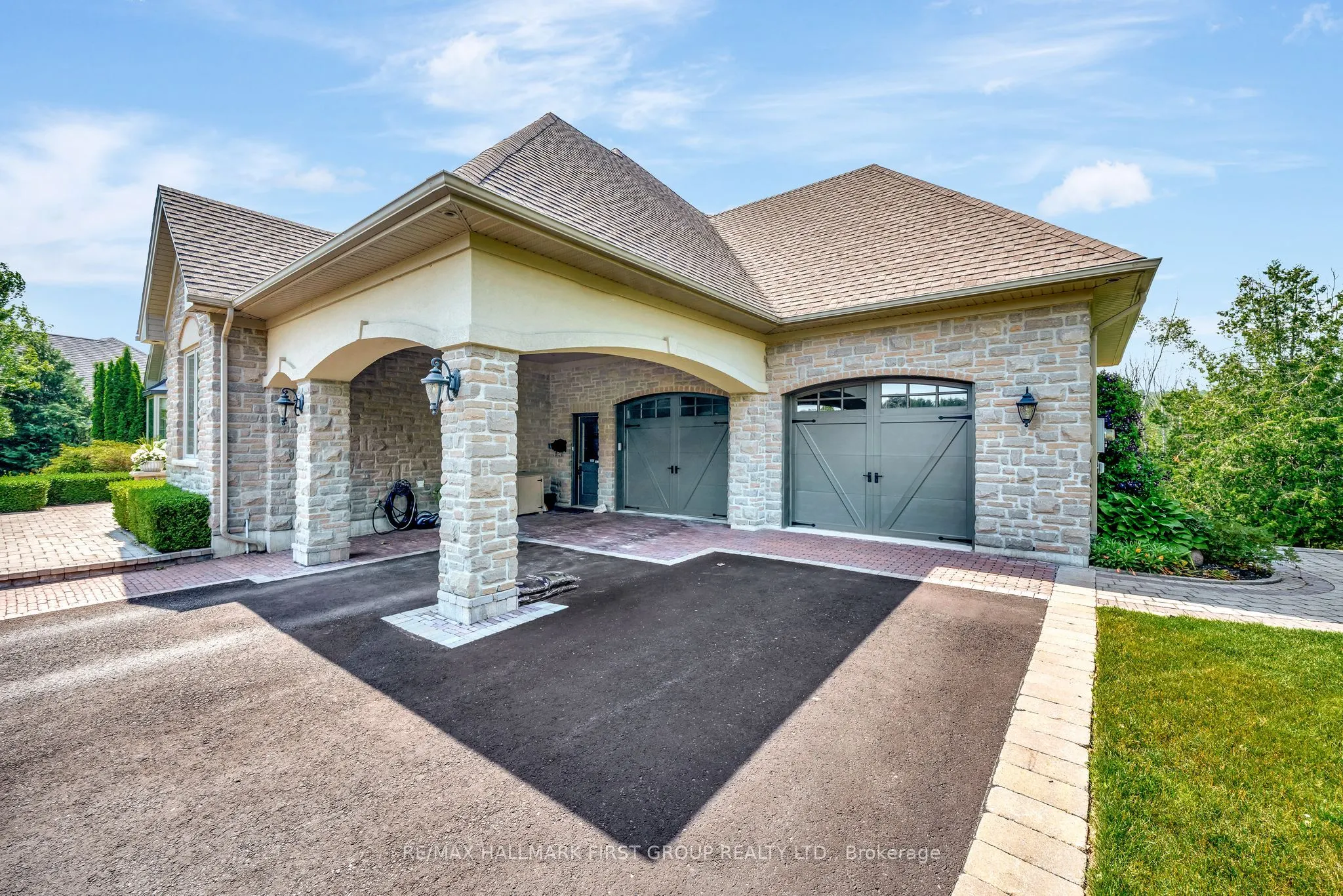 22 Rosslyn Drive