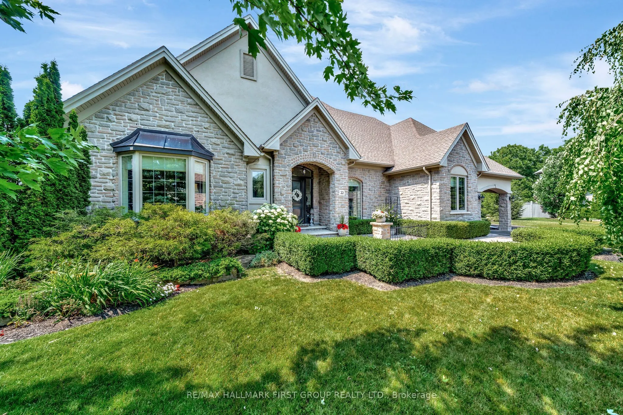 22 Rosslyn Drive