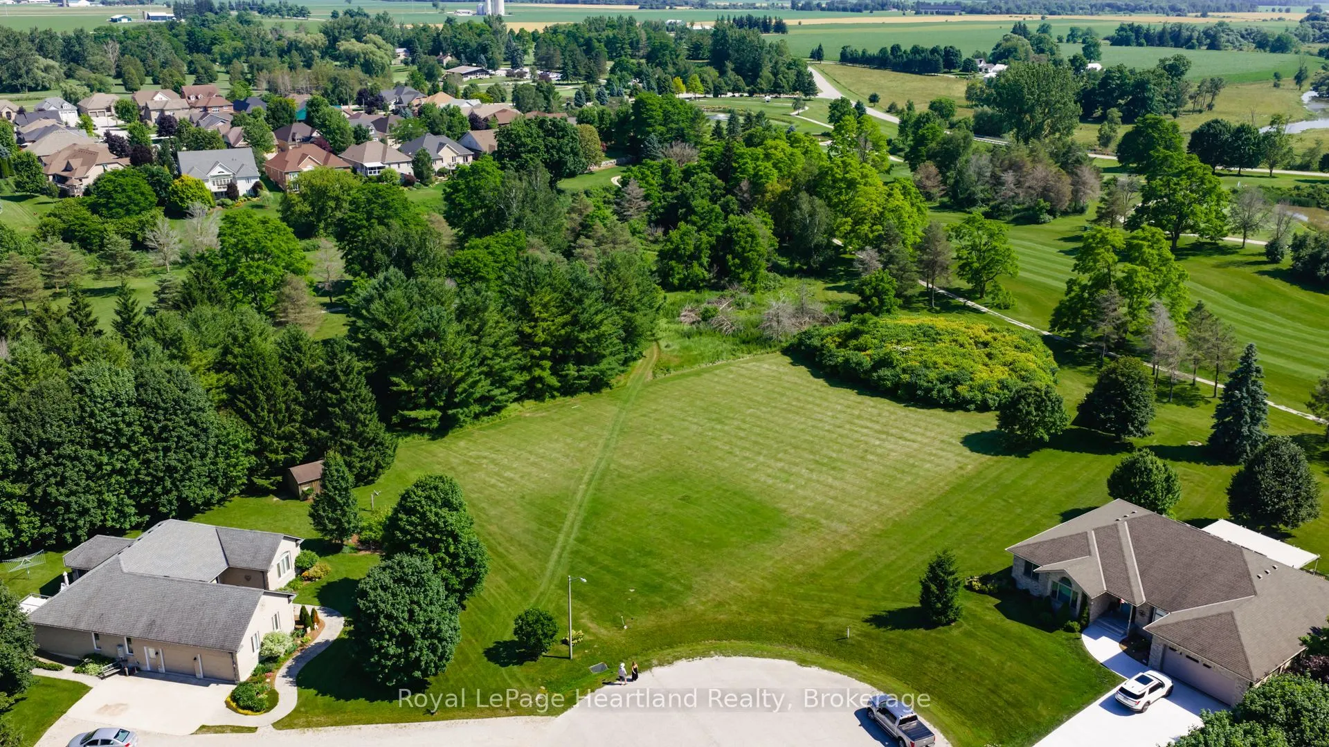 2 Fairway Road