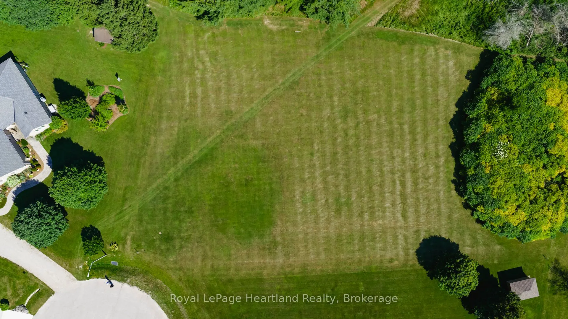 2 Fairway Road