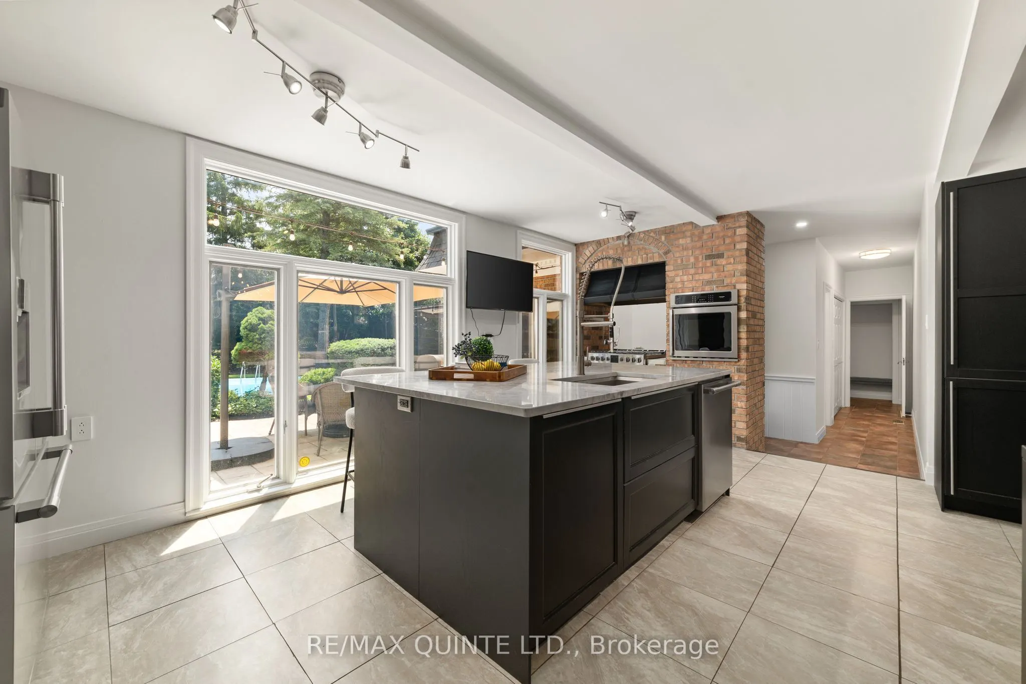 22 Forest Hill Crescent