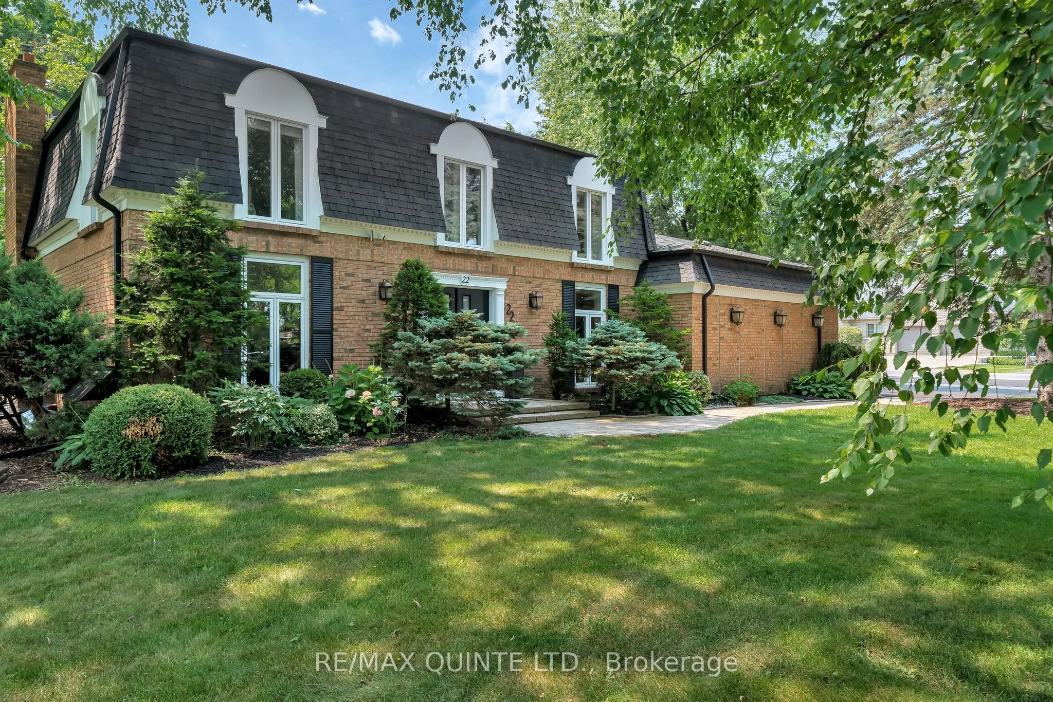 22 Forest Hill Crescent