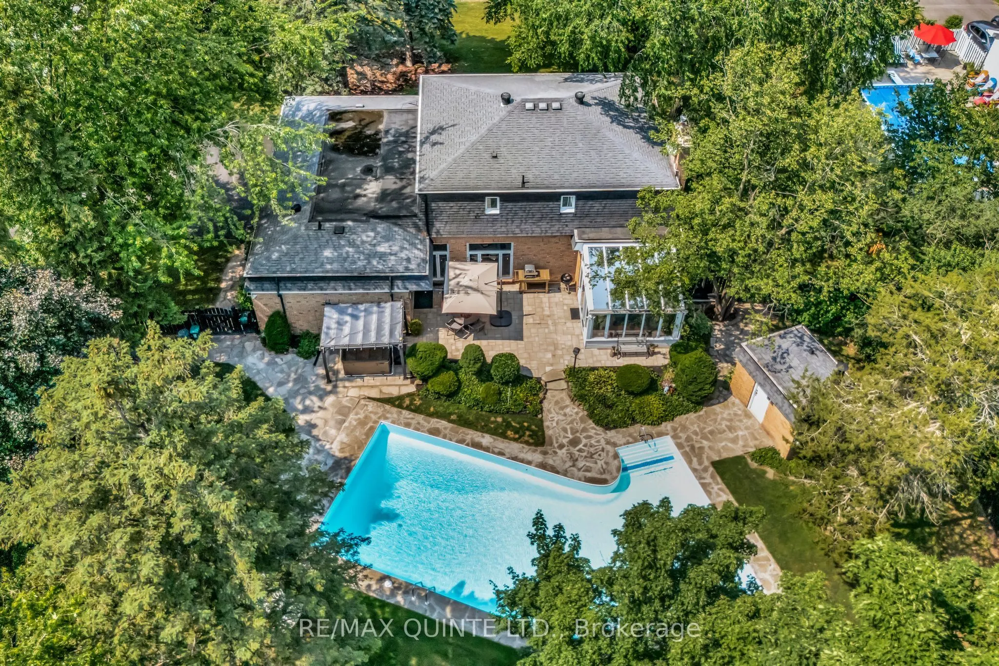 22 Forest Hill Crescent