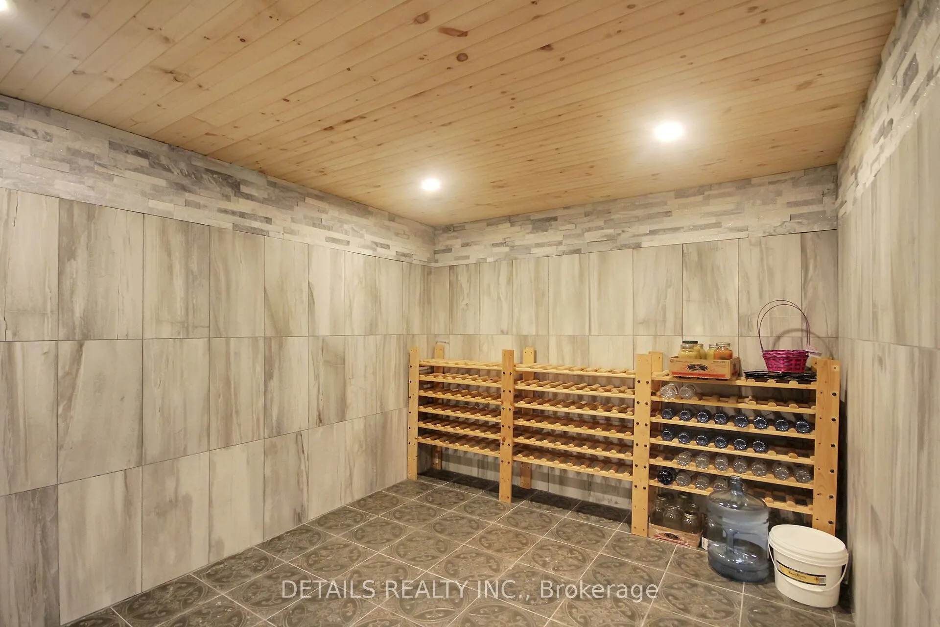 1341 Shylo Crescent