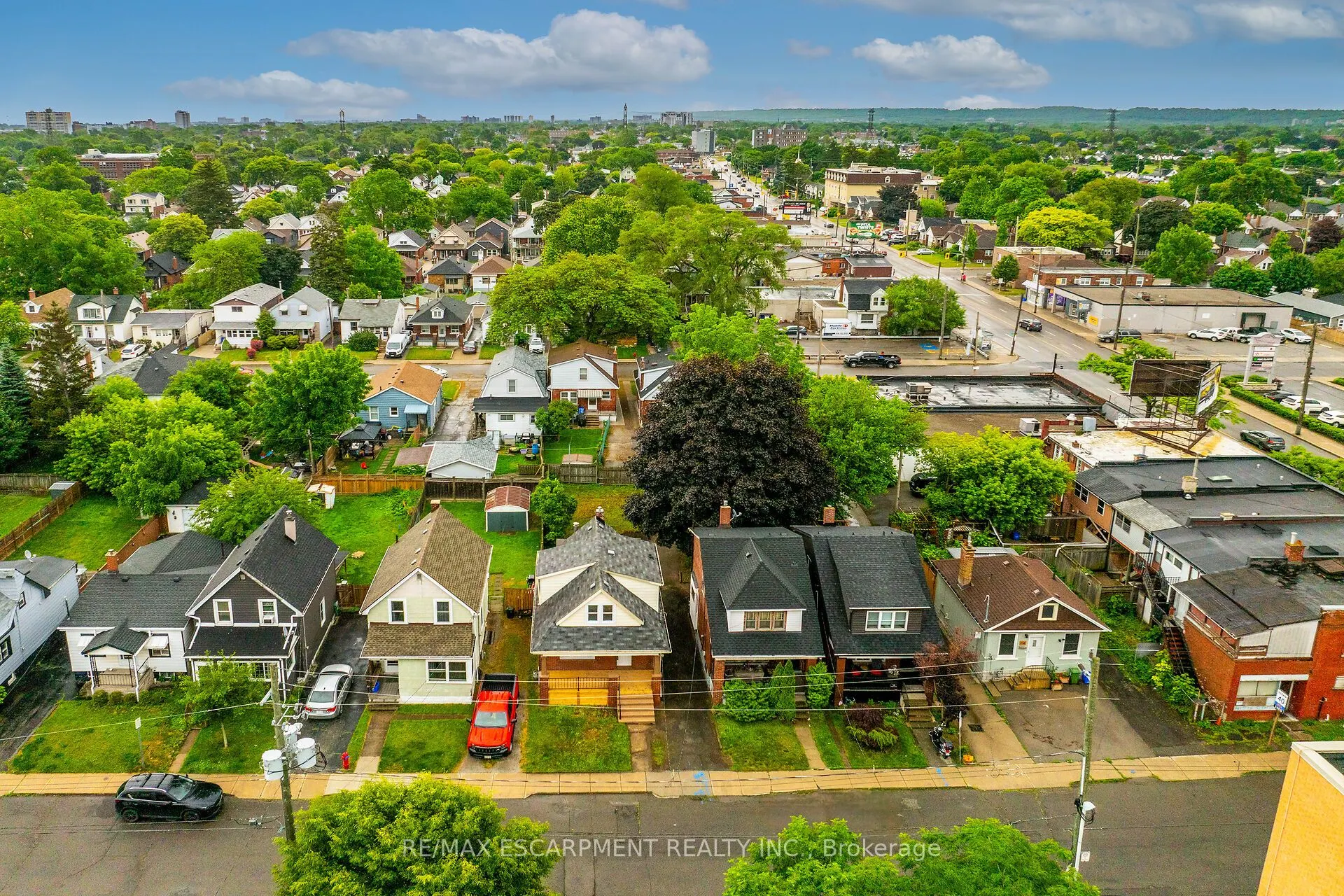 20 Crosthwaite Avenue N