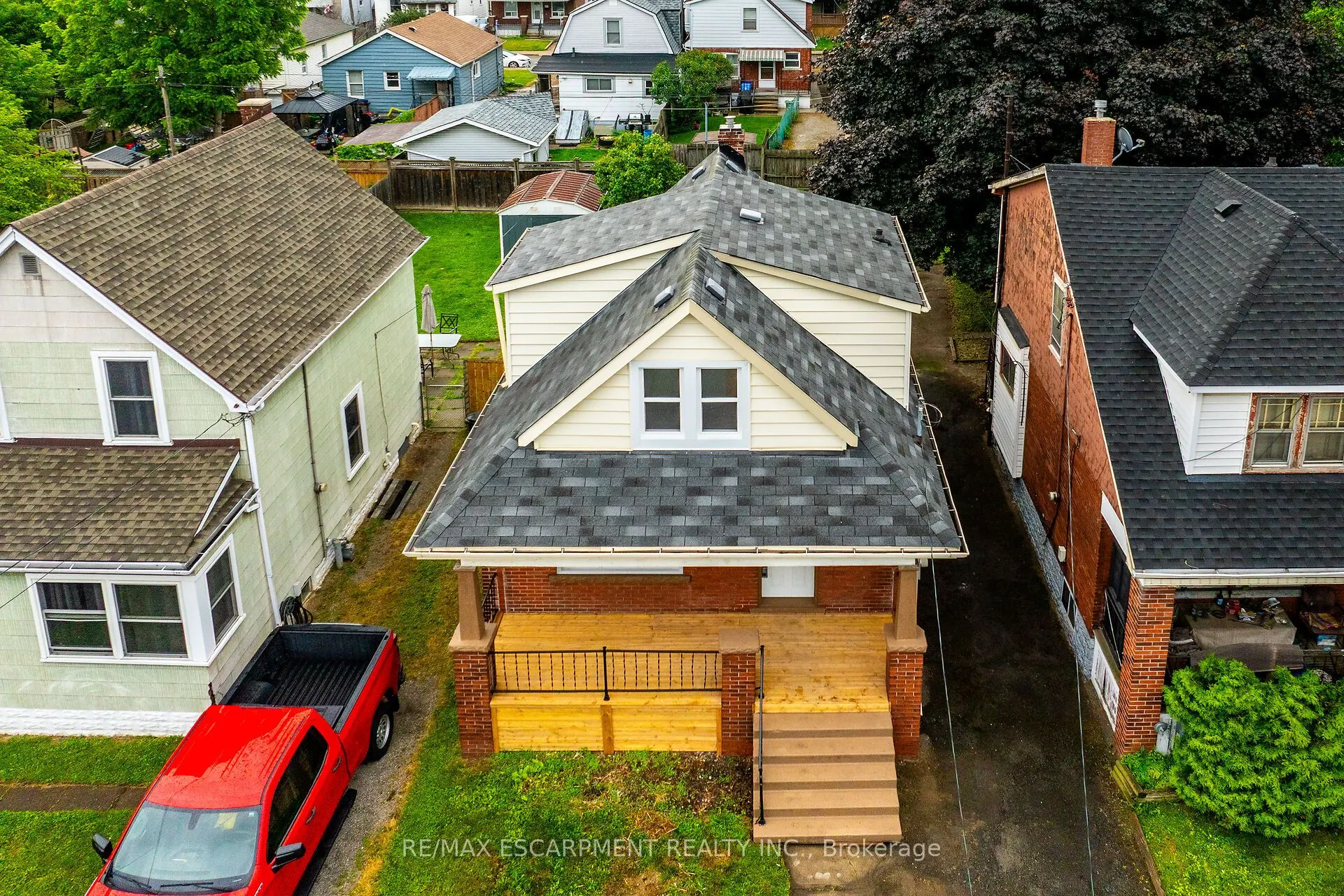 20 Crosthwaite Avenue N