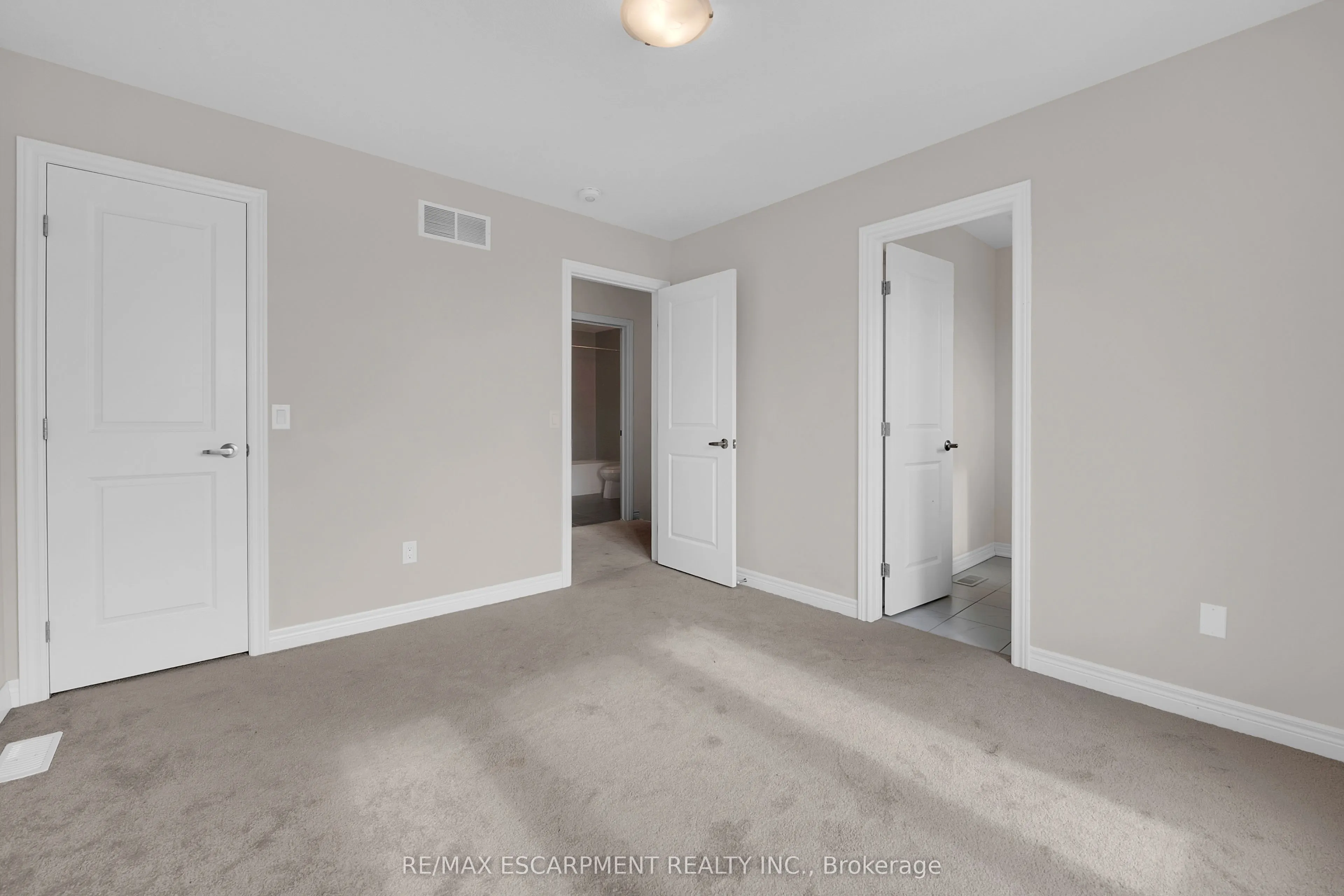 19 Picardy Drive, #6