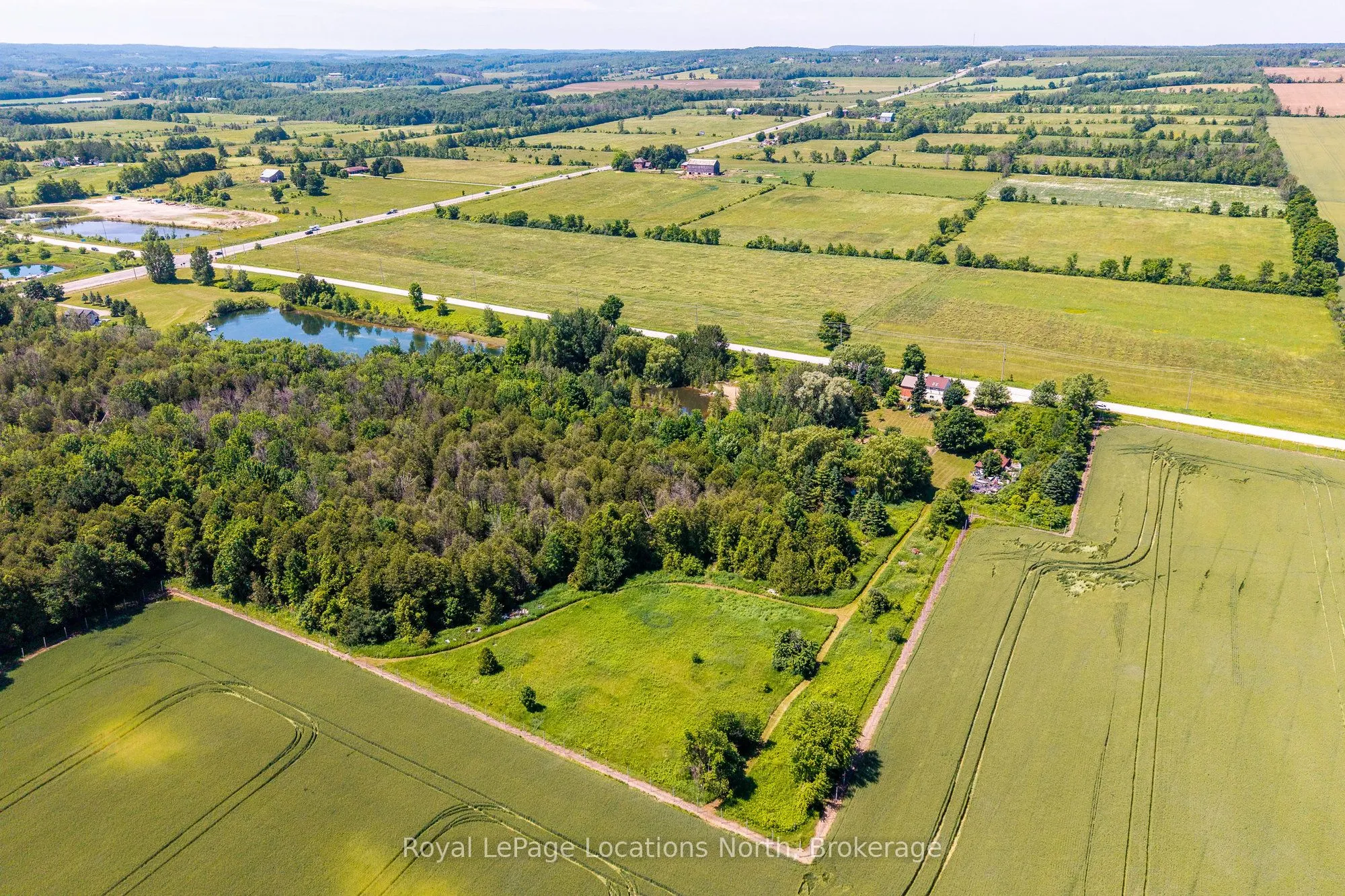 138237 GREY ROAD 112 Road
