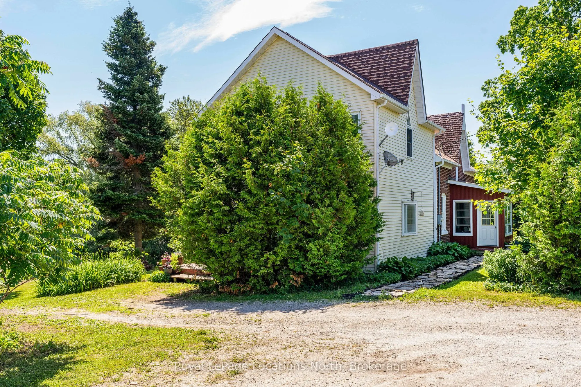 138237 GREY ROAD 112 Road